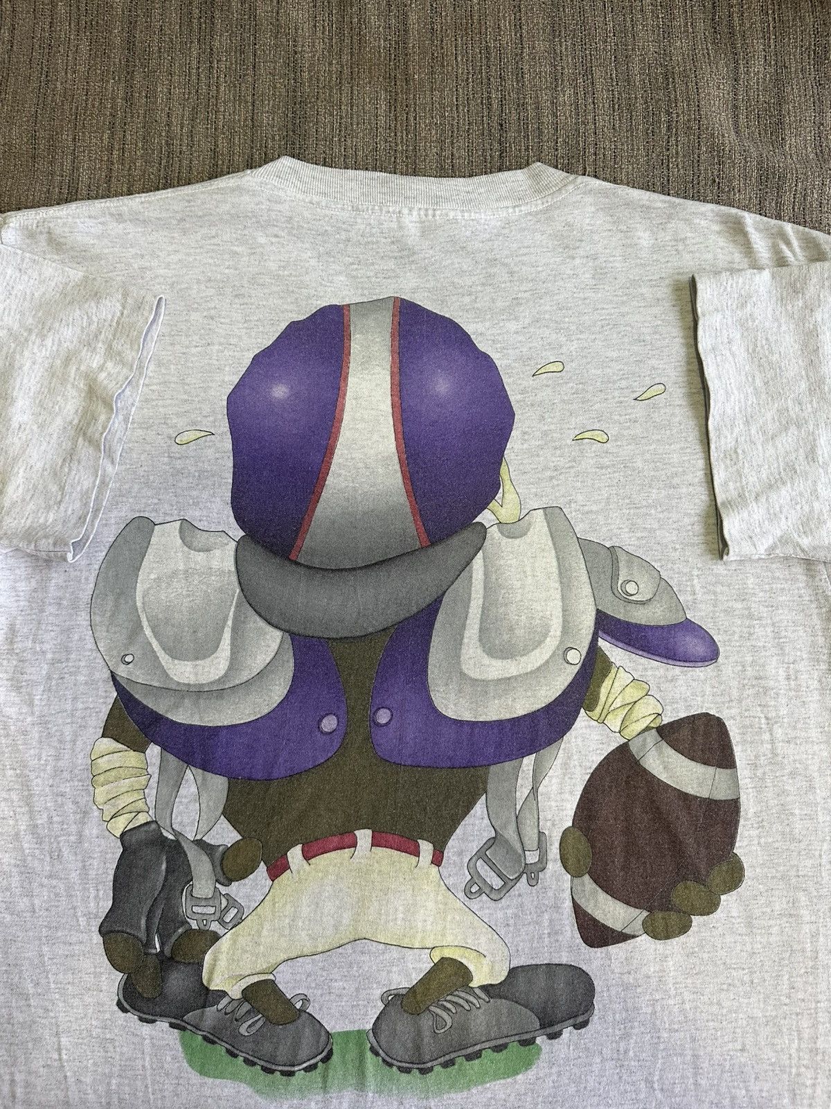 Vintage × Warner Bros Vintage 90’s Taz Mania Devil Football 🏈 Mirror Print USA Tee Size US L / EU 52-54 / 3 - 2 Thumbnail