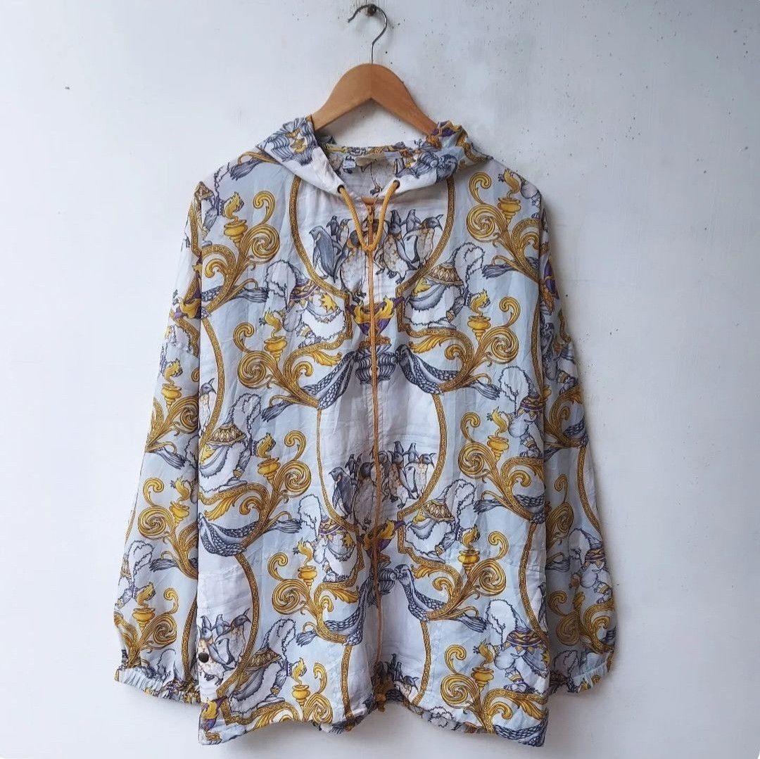 Designer × Salvatore Ferragamo × Vintage Vintage Salvatore Ferragamo Polyester Packable Jacket Size US L / EU 52-54 / 3 - 1 Thumbnail