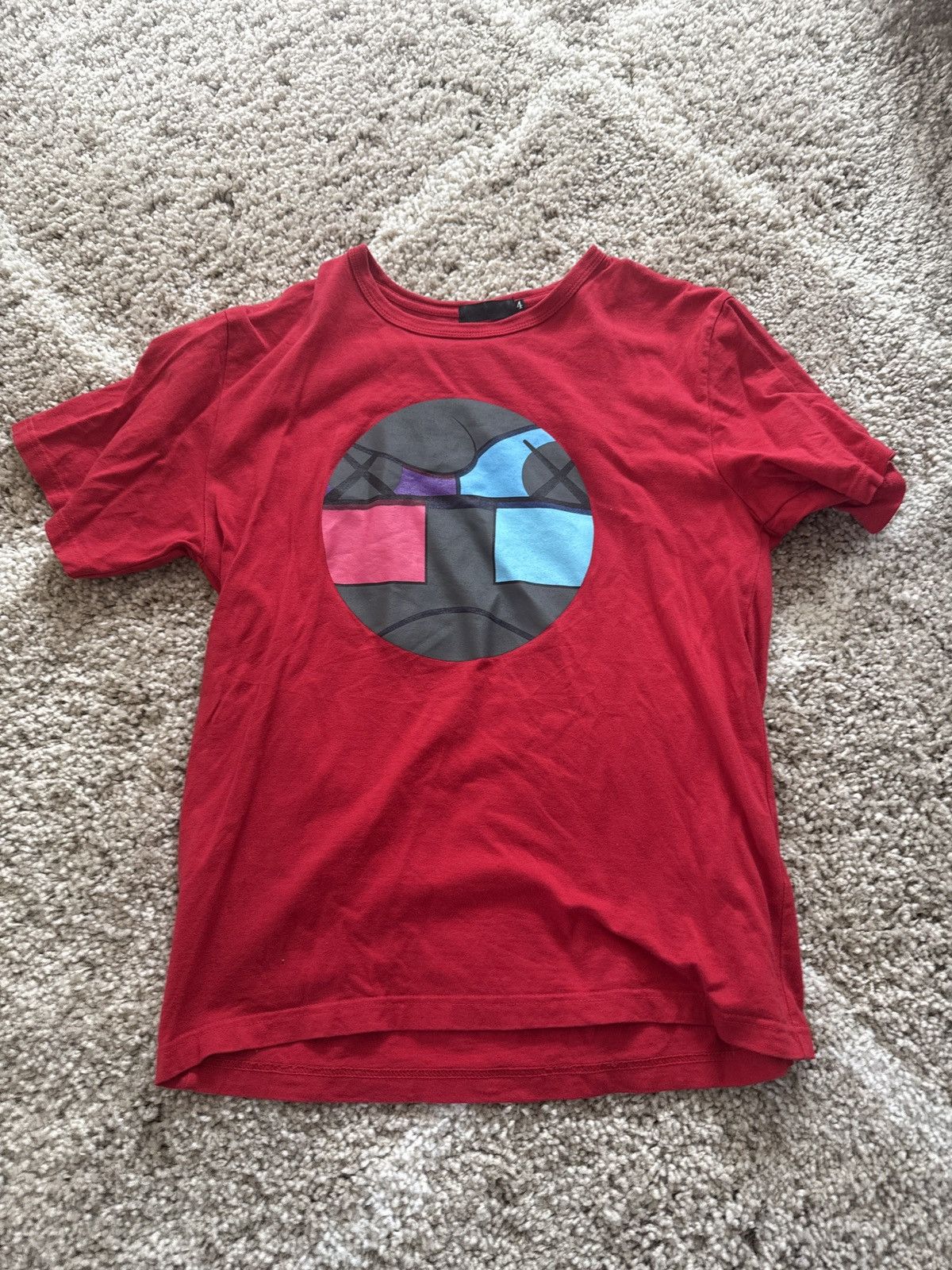 Kaws × Original Fake Kaws original fake og T shirt red circle size 4 xl Size US XL / EU 56 / 4 - 1 Thumbnail