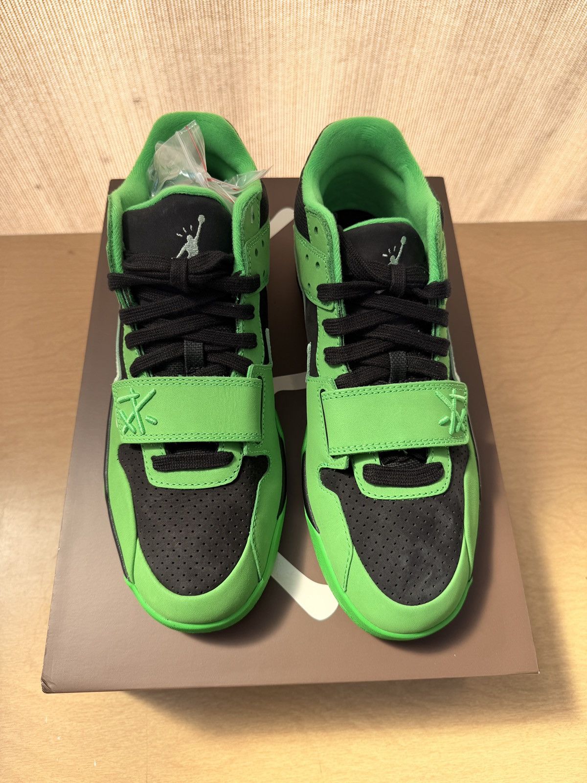 Nike × Travis Scott Jordan CJ1 T-Rexx Travis Scott Green Spark Size US 10 / EU 43 - 5 Thumbnail