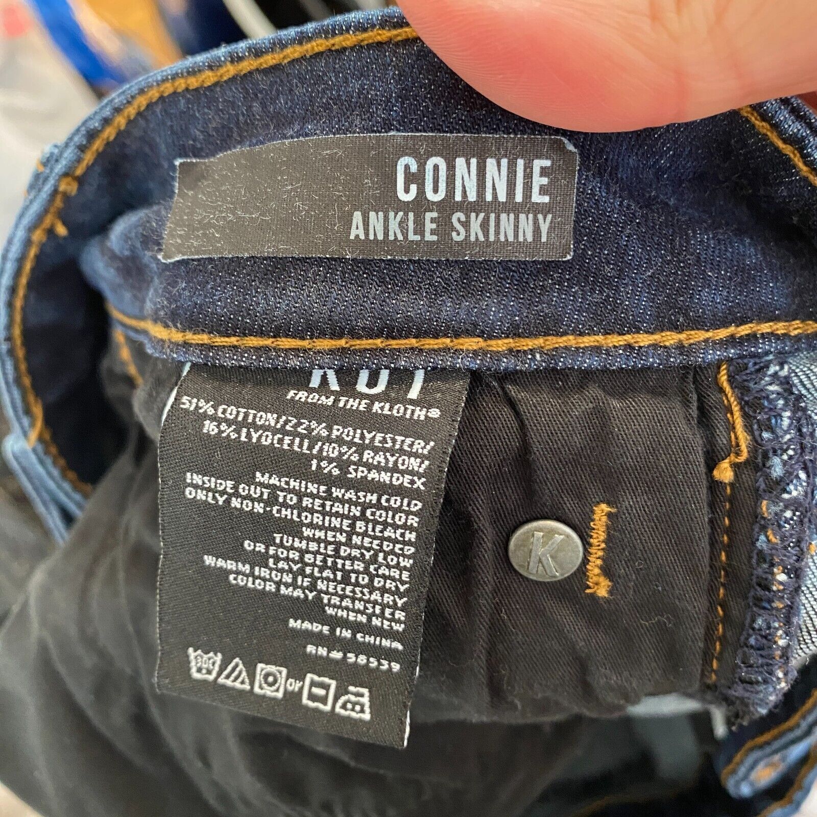 Other Kut From The Kloth Blue High Rise Slim Raw V-Cut Hem Jeans 4 Size 27" / US 4 / IT 40 - 8 Thumbnail