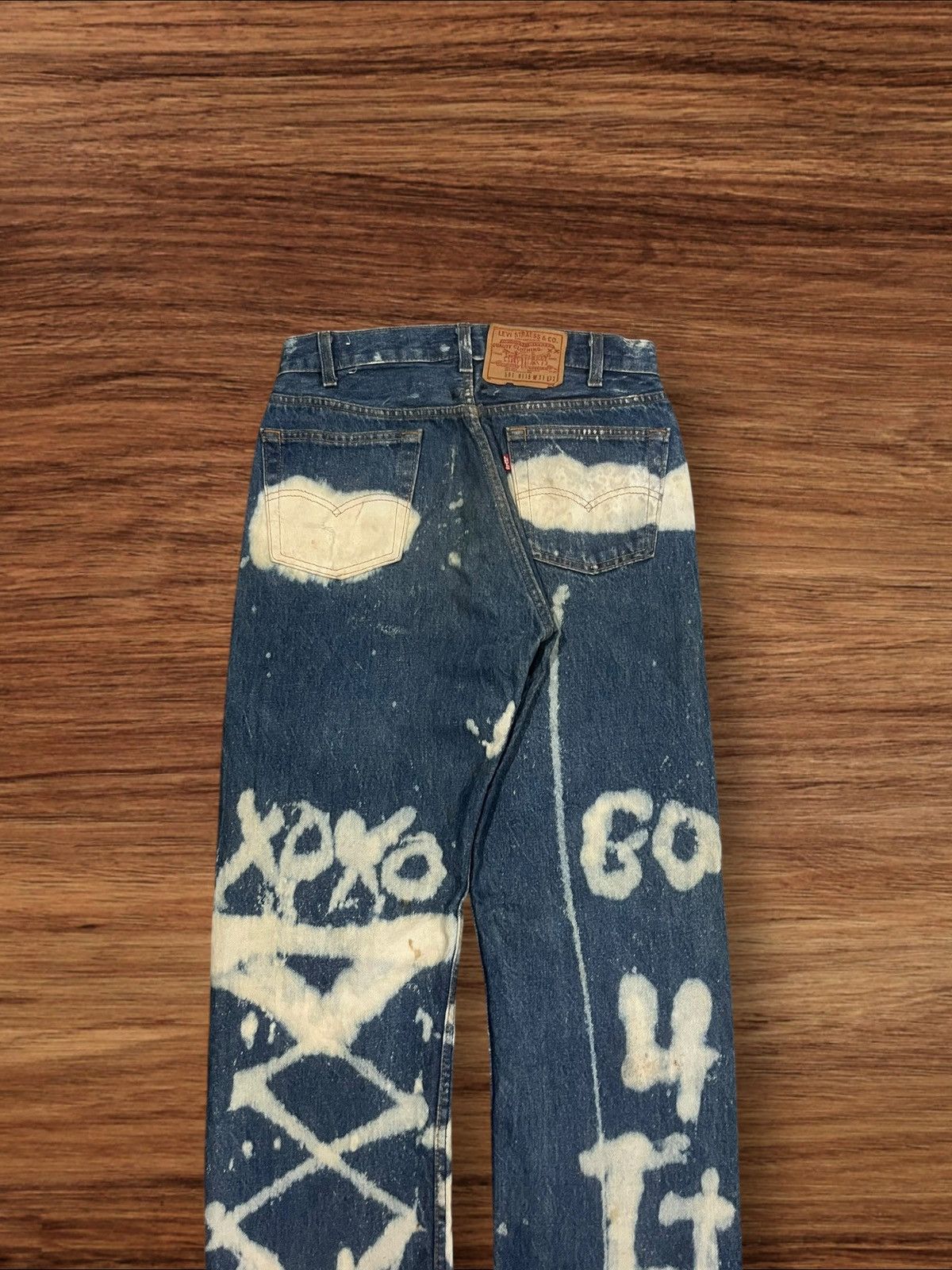 Levi's × Vintage Vintage 80s Levi’s 501 Grafitti Artistry Custom Made Jeans Size US 31 - 9 Thumbnail