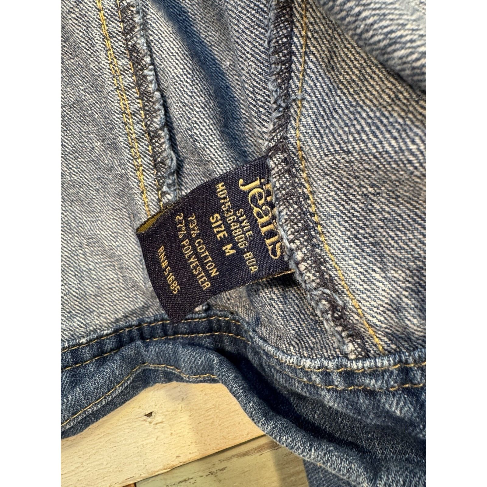 Levi's Highway Denim Blue Jean Jacket Women's MEDIUM Button Down - Size M / US 6-8 / IT 42-44 - 9 Thumbnail
