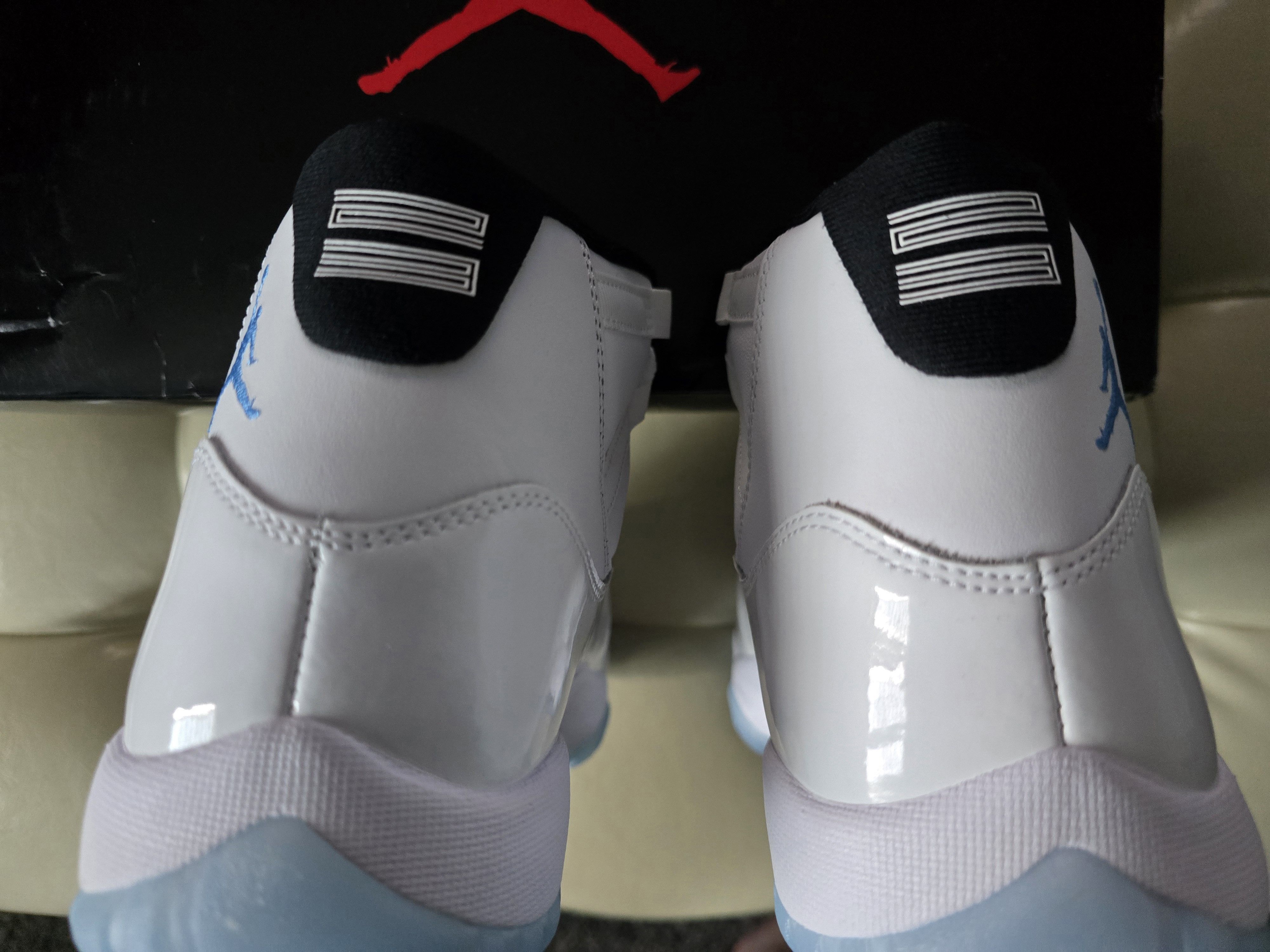 Jordan Brand Jordan 11 Legend Blue Size US 8 / EU 41 - 4 Thumbnail