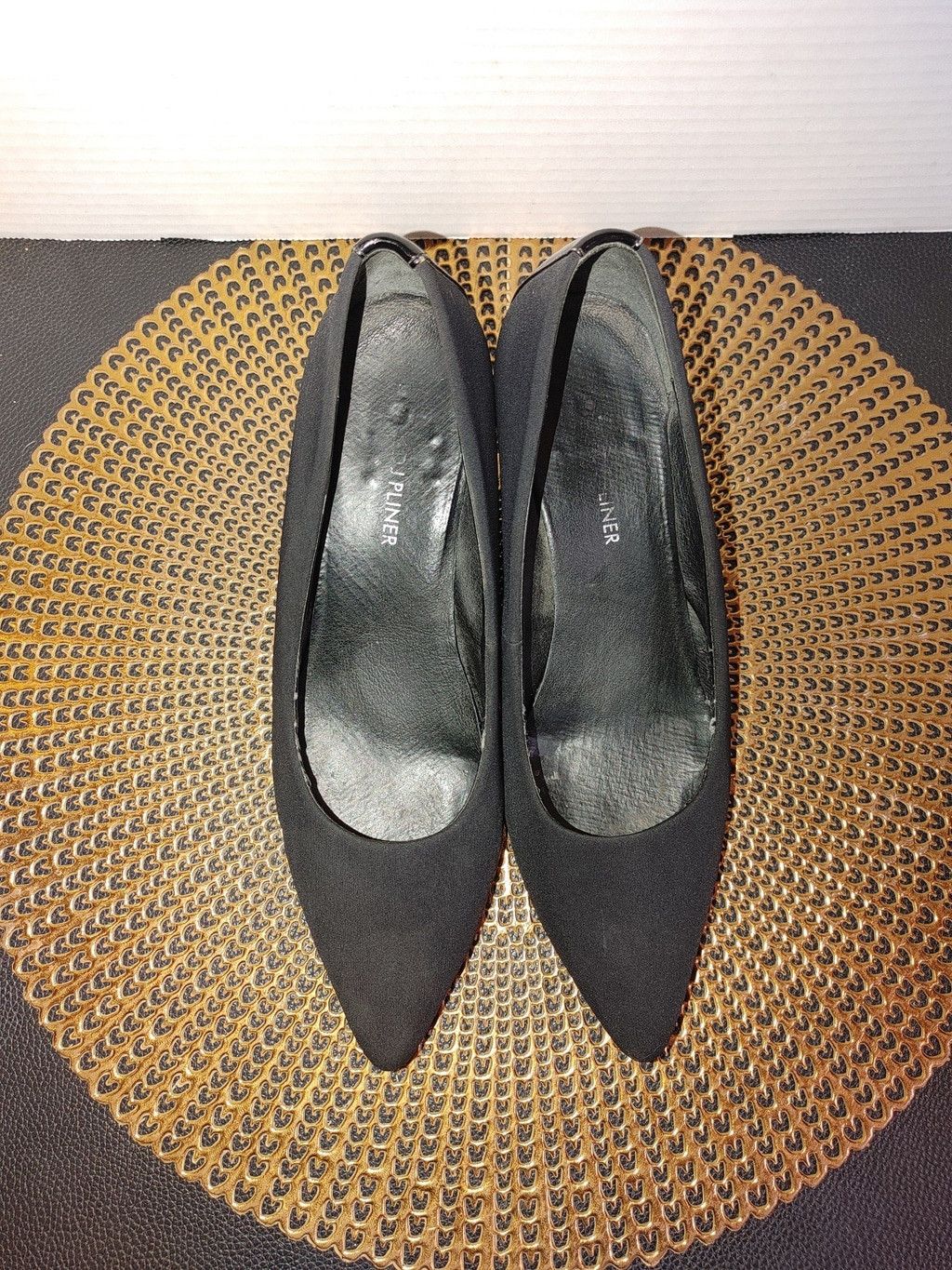 Donald Pliner Donald J. Pliner Ediee Wedges Size 7M Size US 7 / IT 37 - 3 Thumbnail