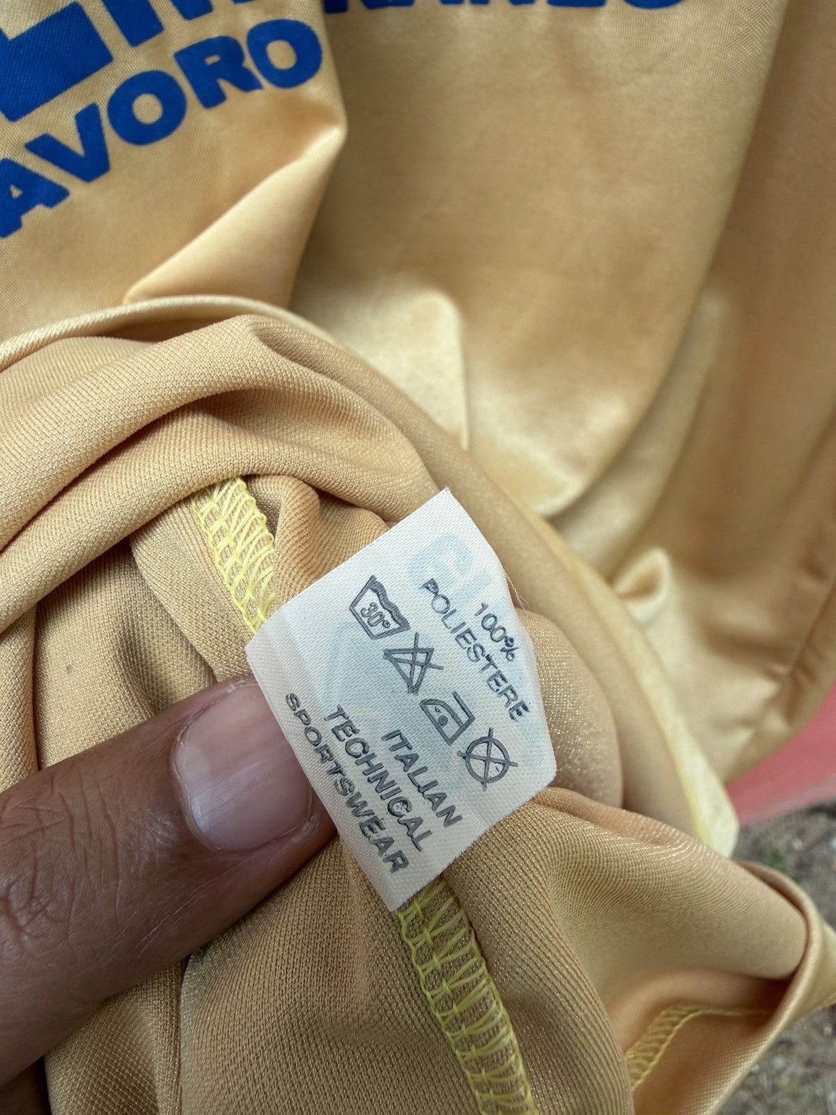 Errea Matchworn Como 1907 Goalkeeper Size US XXL / EU 58 / 5 - 9 Thumbnail