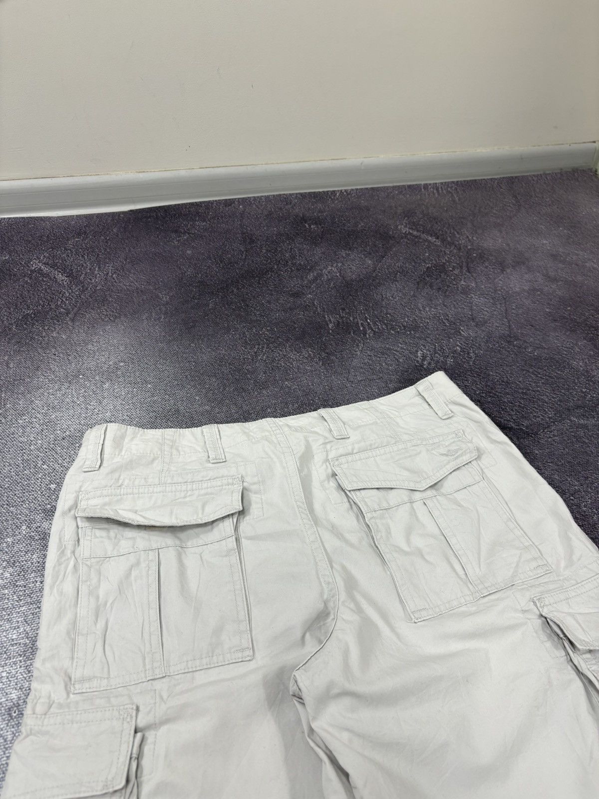 Dockers Vintage Dockers Y2K Men’s Silver Gray Utility Cargo Shorts Size US 33 - 14 Thumbnail