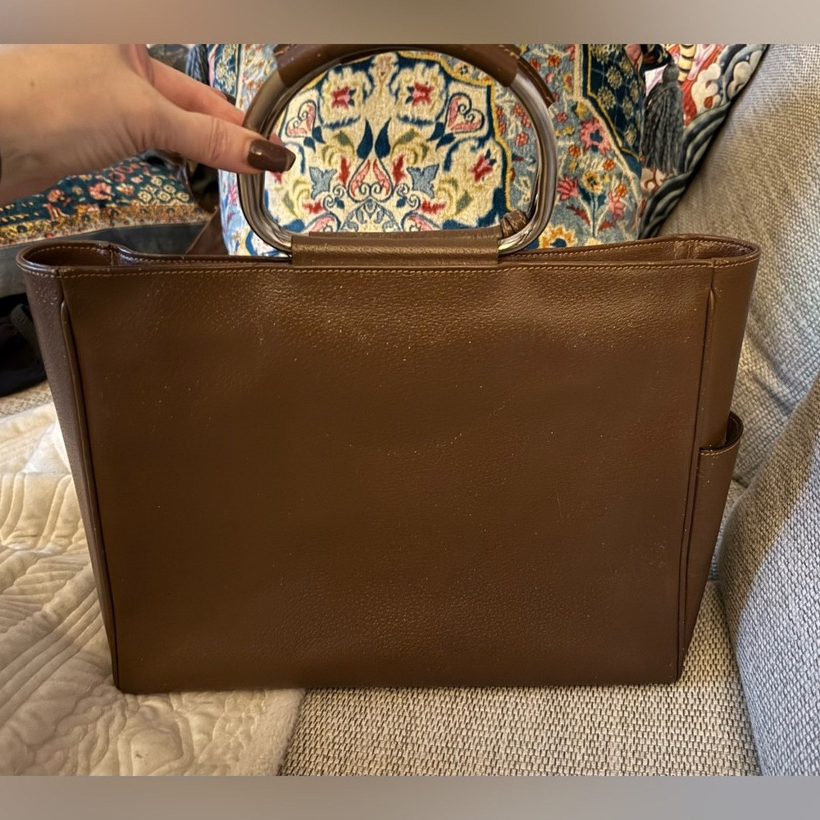 Gucci Gucci, Tom Ford era brown, leather tote w/circle top handles Size ONE SIZE - 2 Thumbnail