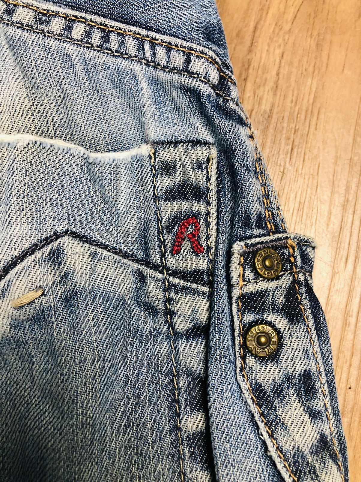Replay REPLAY Regular Fit Distressed Jeans (38) Size US 31 - 18 Thumbnail