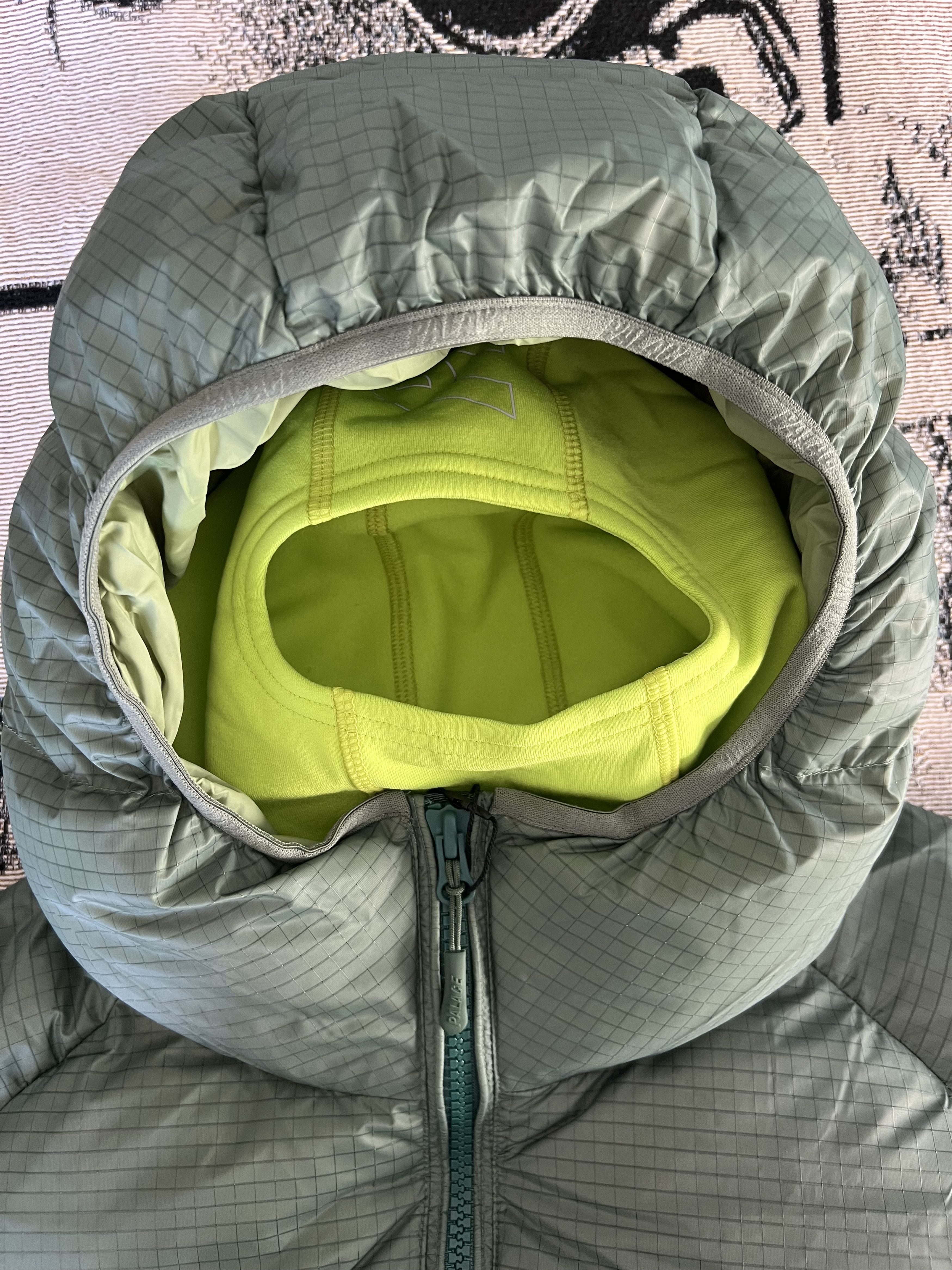 Palace Palace Skateboards Pertex Quantum Balaclava Puffa in Green Size US L / EU 52-54 / 3 - 9 Thumbnail