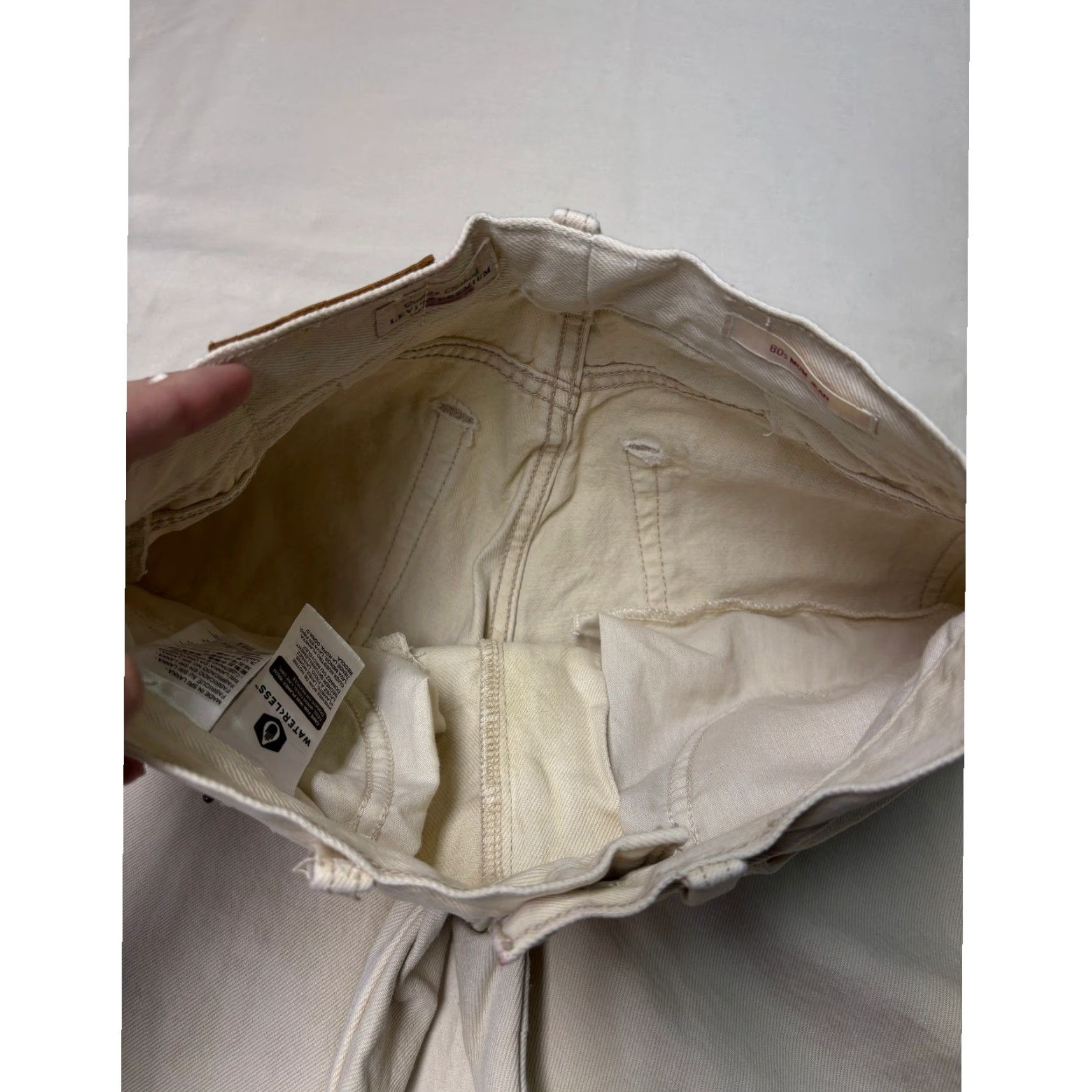 Vintage VINTAGE Levi Strauss Premium 80s Mom Jeans Light Cream Beige 25x27 Jeans Women 90s Retros 5-Pocket Bohemian Womens Size 42" / US 20 - 4 Thumbnail