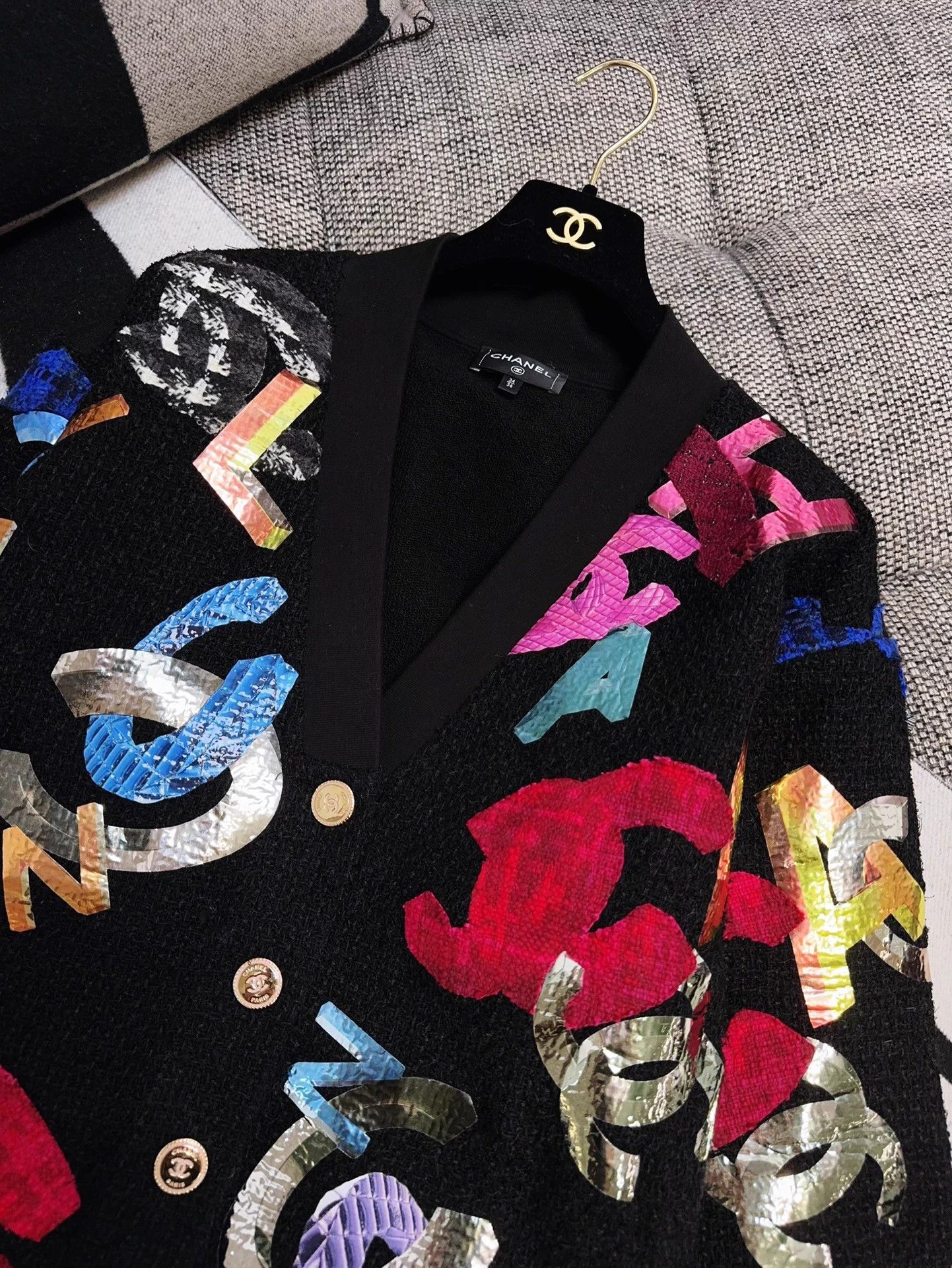Chanel Chanel 22A Colorful CC Logo Wool Jacket 34/36 Size XS / US 0-2 / IT 36-38 - 8 Thumbnail