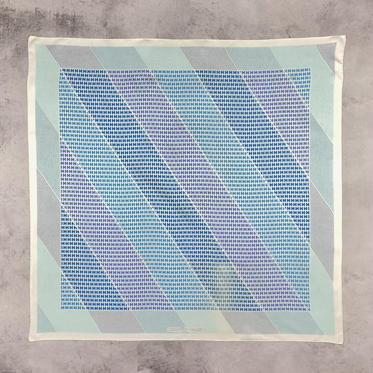 Hermes Hermes Paris Silk Blue White H Logo Geometric Scarf Carre Size ONE SIZE - 4 Thumbnail