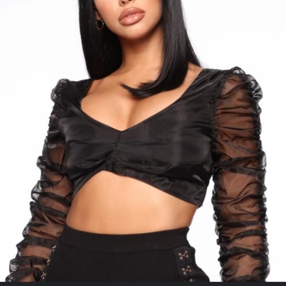 Fashion Nova Fashion Nova l NWT Only Fools Ruche Crop Top Small Size S / US 4 / IT 40 - 1 Thumbnail