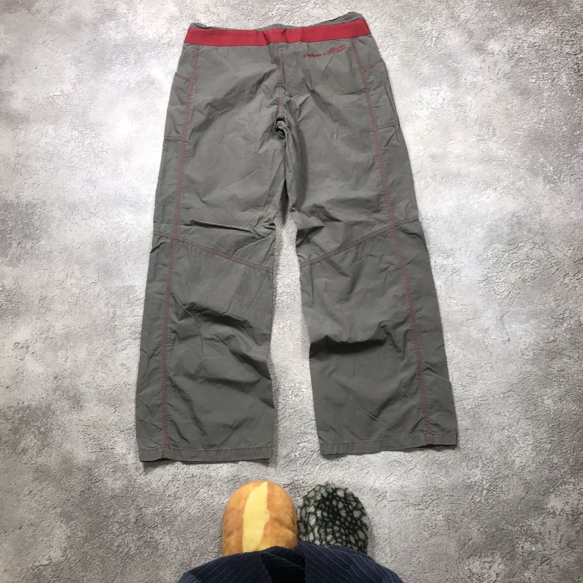 Vintage Vintage Y2K Baggy Cargo Pants Distressed Streetwear Logo 30 Size 30" / US 8 / IT 44 - 3 Thumbnail