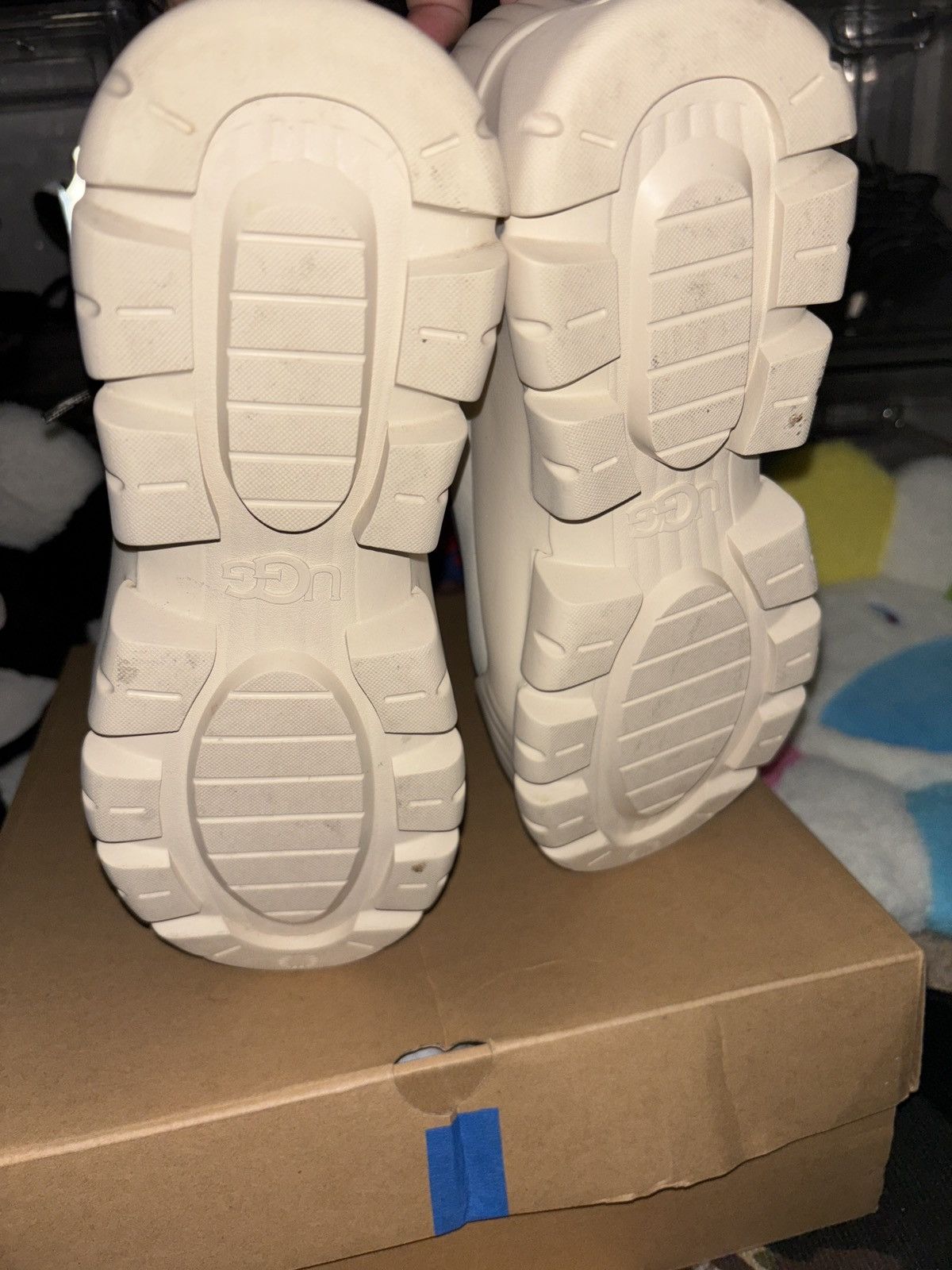 Ugg Ugg boots adiroam Size US 7 / EU 40 - 5 Thumbnail