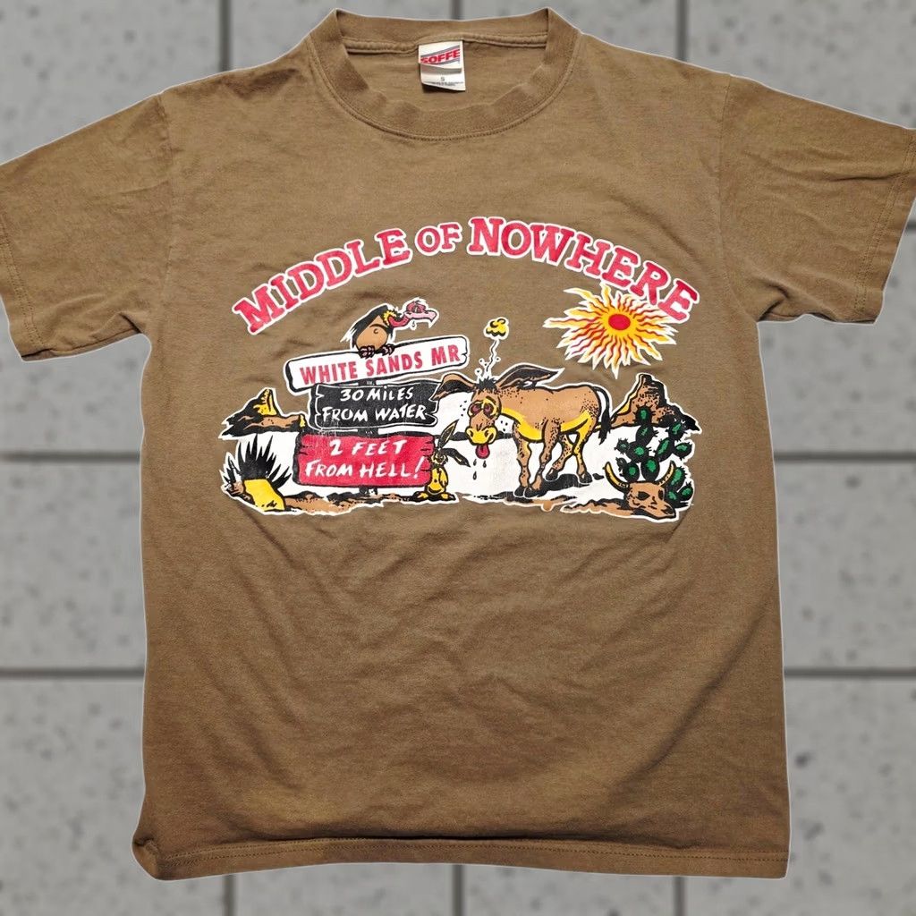 Soffe VINTAGE US Army White Sands Missiles Range T-Shirt Adult Small Desert Scene USA 90s Brown Cotton Size US S / EU 44-46 / 1 - 1 Thumbnail