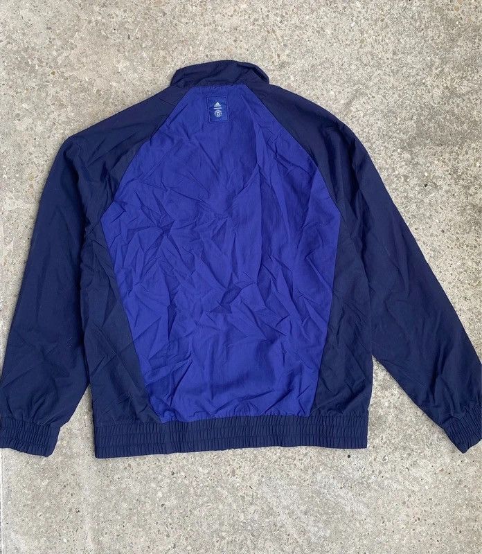 Adidas Adidas Manchester United 24/25 Jacket Seasonal Size M Size US M / EU 48-50 / 2 - 2 Thumbnail