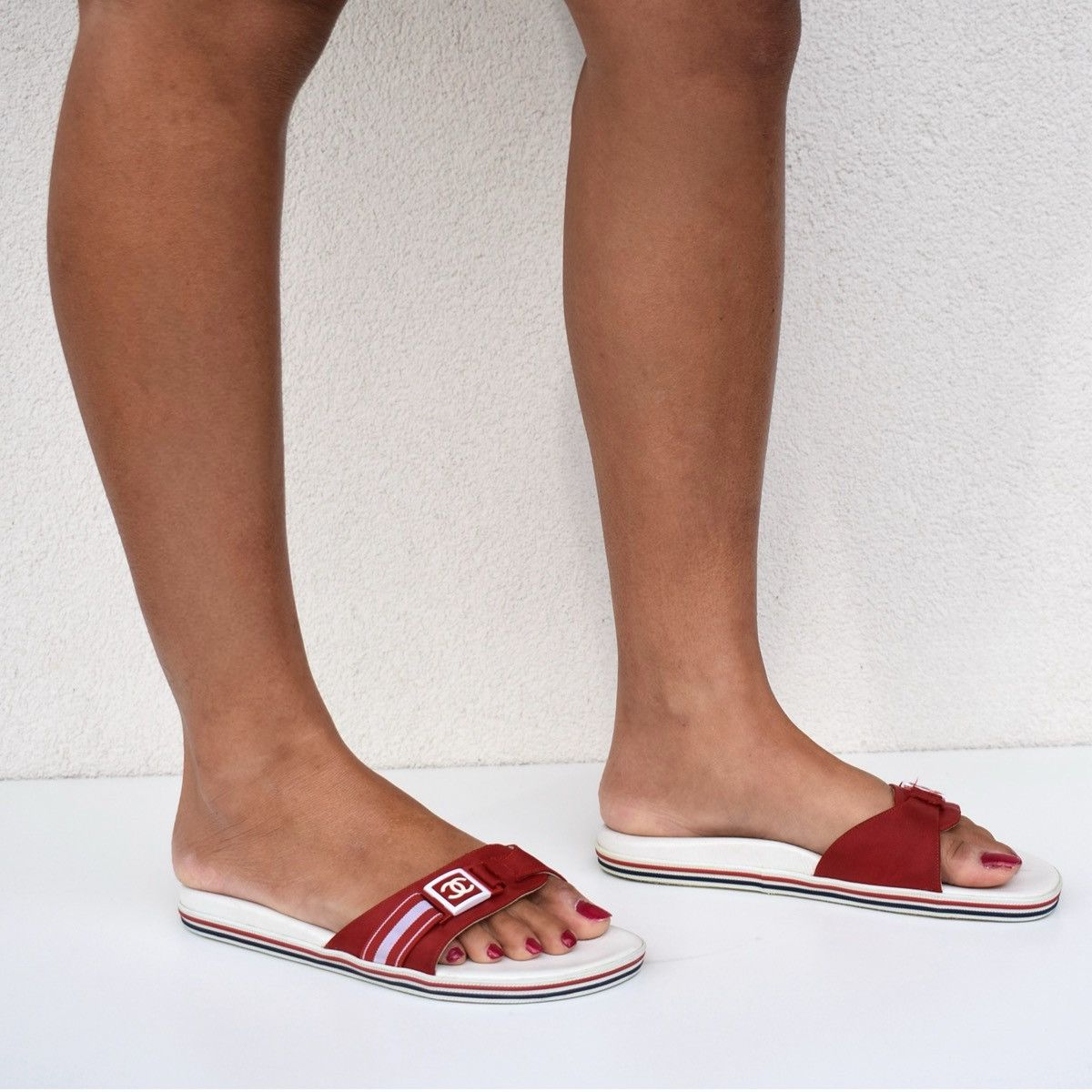 Chanel Vintage Chanel Slides (US 3) Size US 4 / IT 34 - 5 Thumbnail