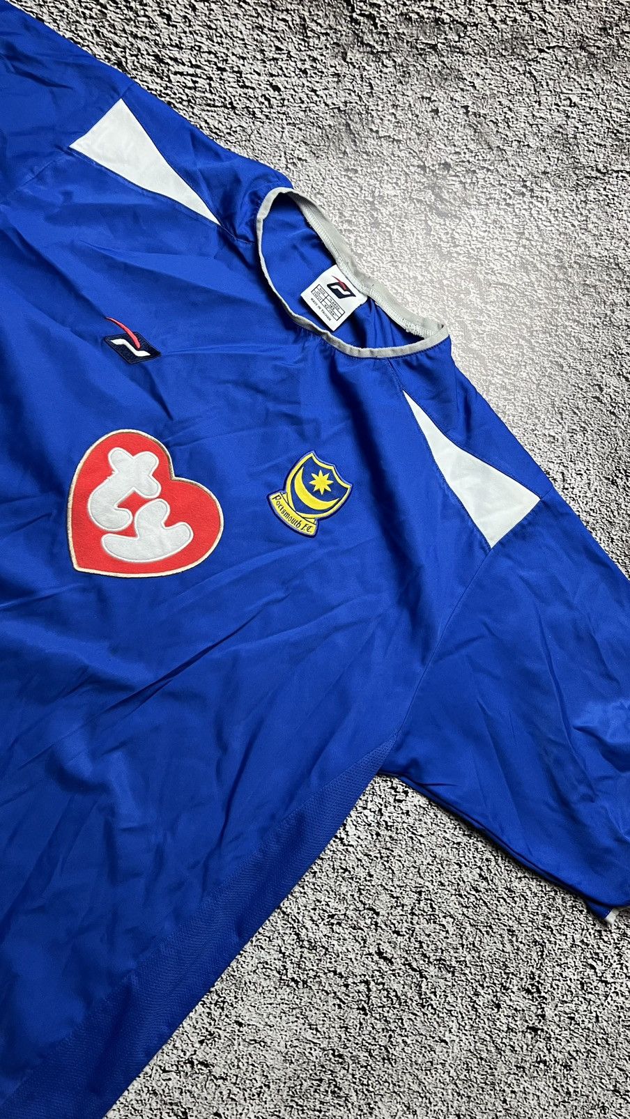 Other 2003-2005 Portsmouth jersey Size US L / EU 52-54 / 3 - 2 Thumbnail