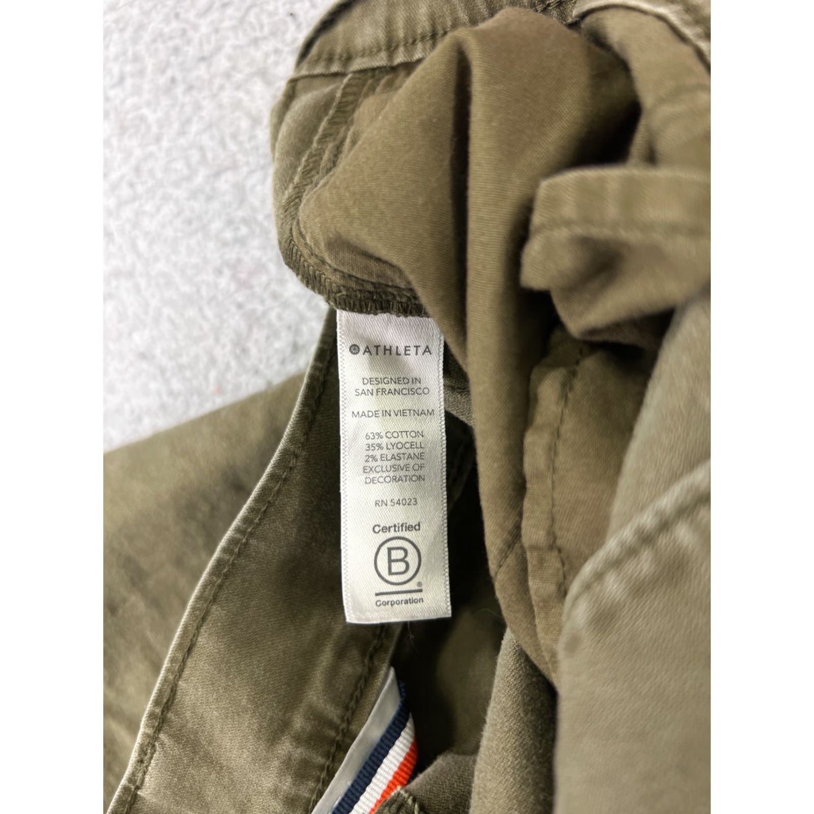 Athleta Athleta Pants Womens 10 Green Cargo Side Stripe Cotton Lyocell Blend Zip 31x28 Size 32" / US 10 / IT 46 - 7 Thumbnail