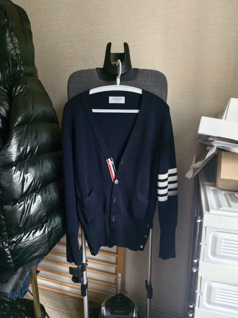 Thom Browne Medium-thick wool cardigan jacket 2503-Nextarro