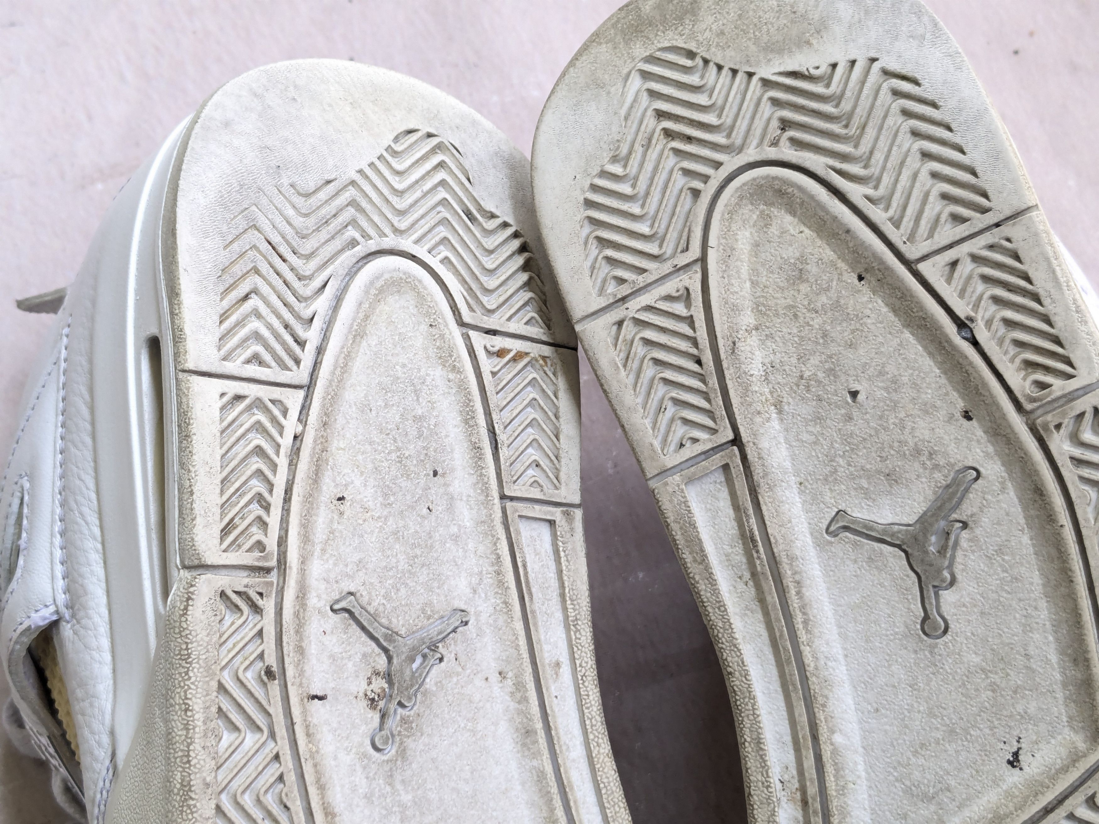 Jordan Brand Nike Air Jordan 4 Retro Pure Money 11.5 White Silver Leather Size US 11.5 / EU 44-45 - 16 Thumbnail