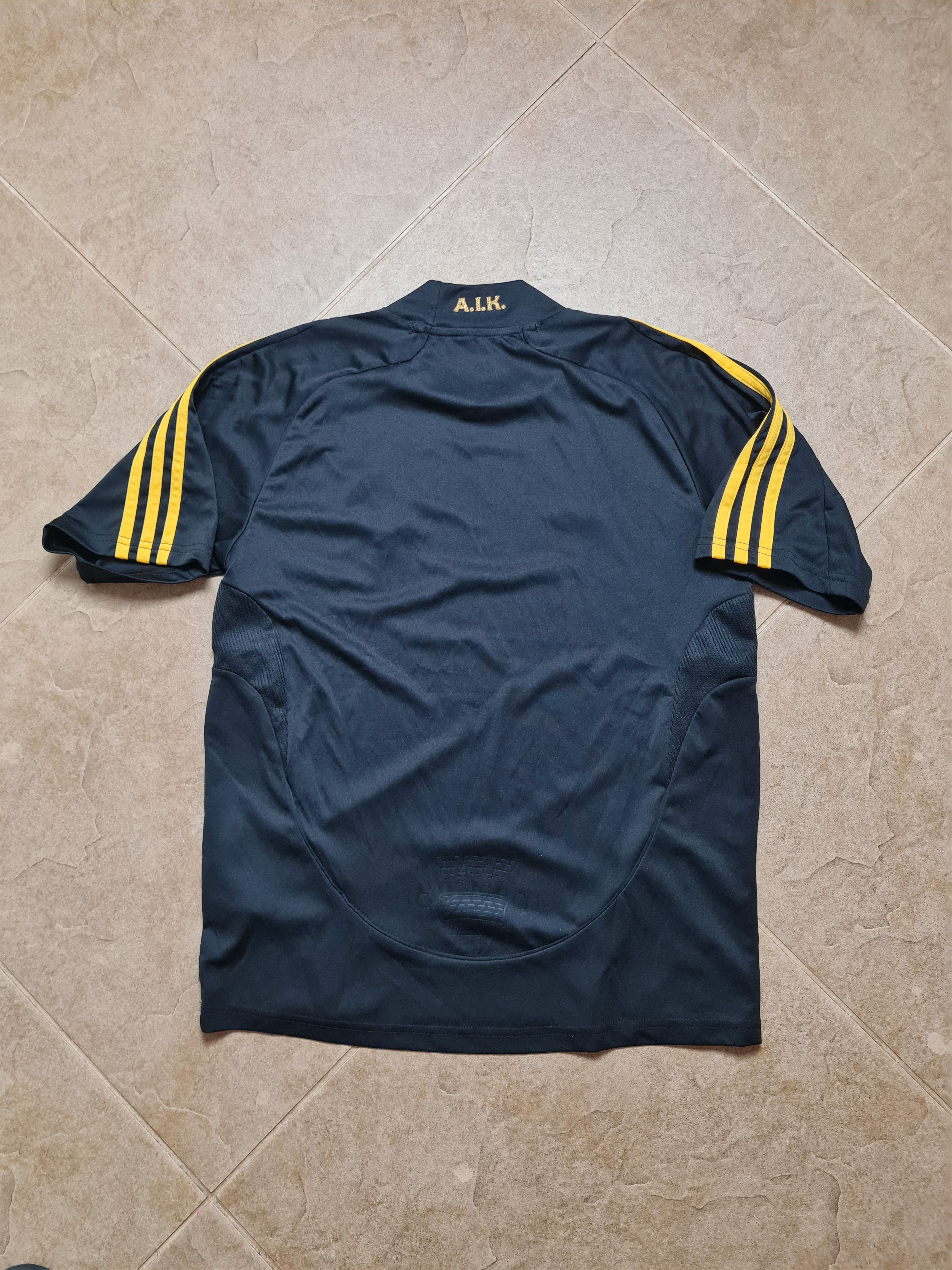 Adidas JERSEY AIK ADIDAS FOOTBALL SOCCER SHIRT MAGILA TRIKOT Size US XXS / EU 40 - 18 Thumbnail