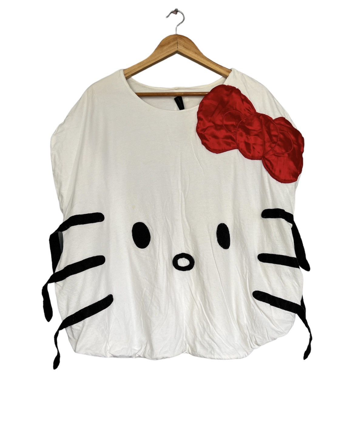 image of Mercibeaucoup X Hello Kitty Women Top in White (Size XL)