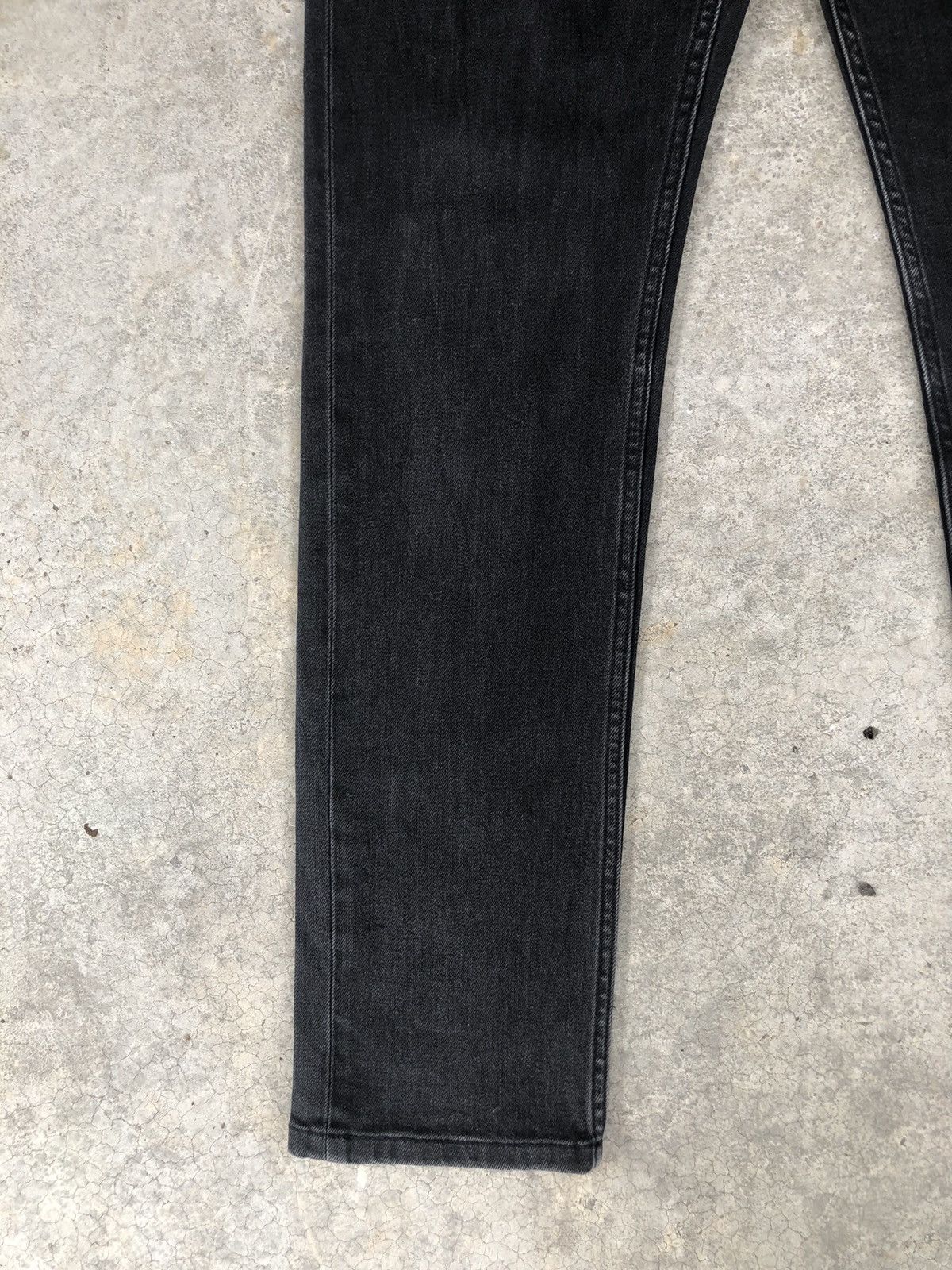 Jun Takahashi Undercover x Uniqlo Skinny Jeans Distressed Size US 31 - 6 Thumbnail