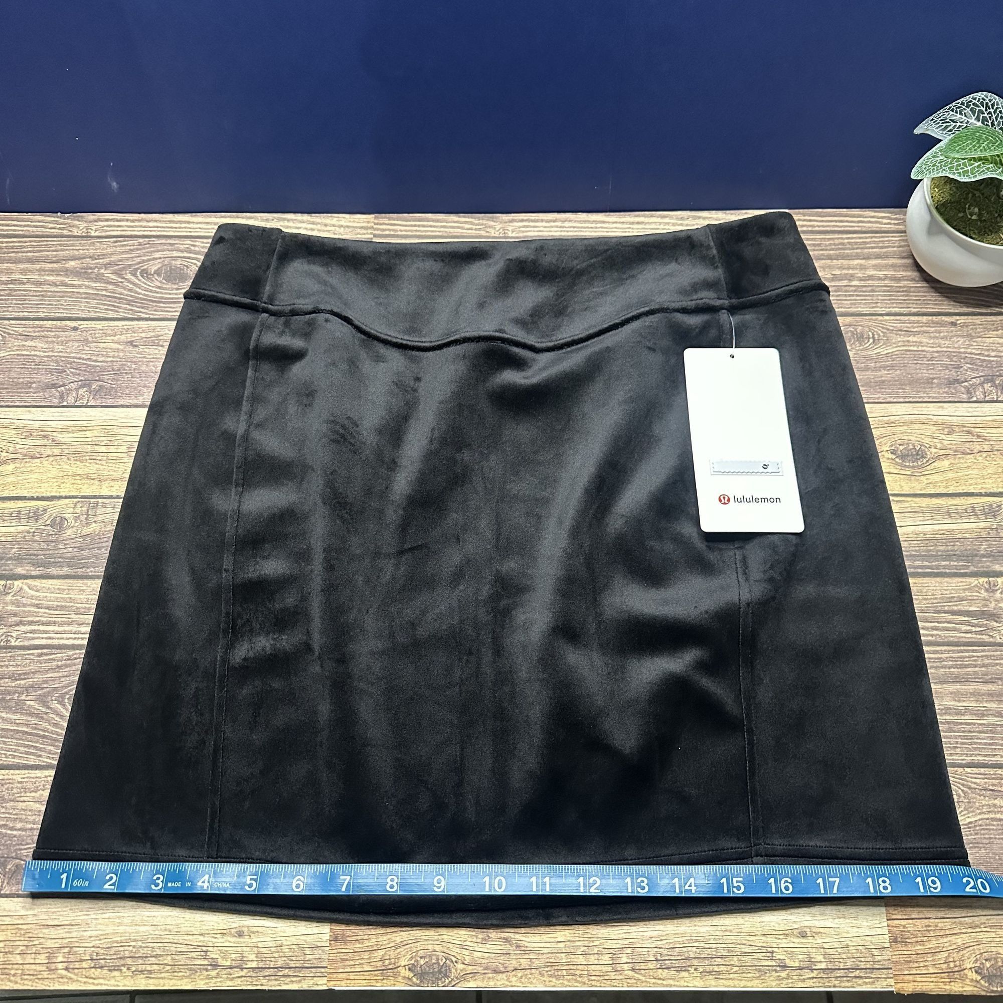 Lululemon Lululemon Scuba High Rise Mini Skirt Velvet NWT Size Large Size 32" / US 10 / IT 46 - 5 Thumbnail