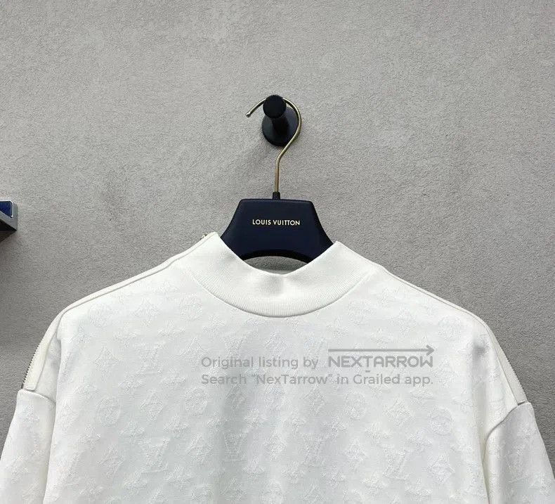 Louis Vuitton LV White Logo Sweatshirt M. Size US M / EU 48-50 / 2 - 4 Thumbnail