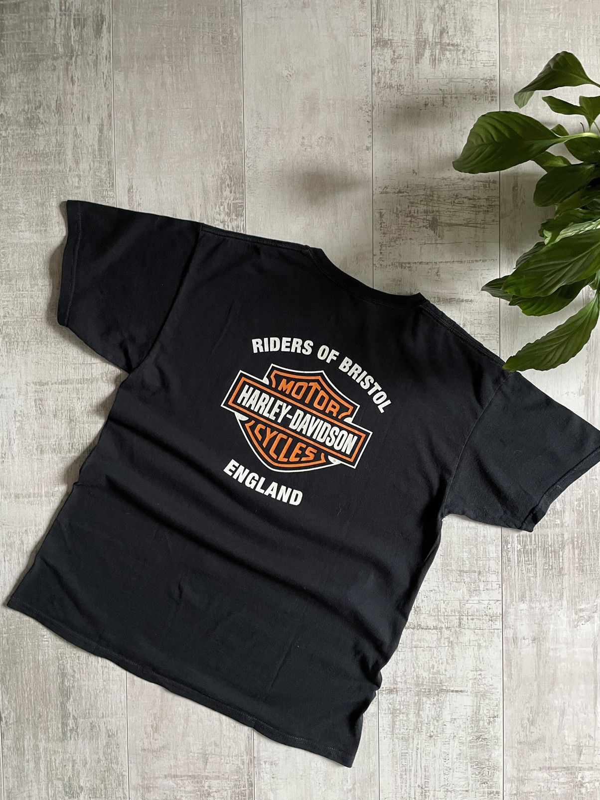 Harley Davidson × Vintage Vintage Harley Davidson Fire Logo T-Shirt England Motorcycle Size US L / EU 52-54 / 3 - 4 Thumbnail