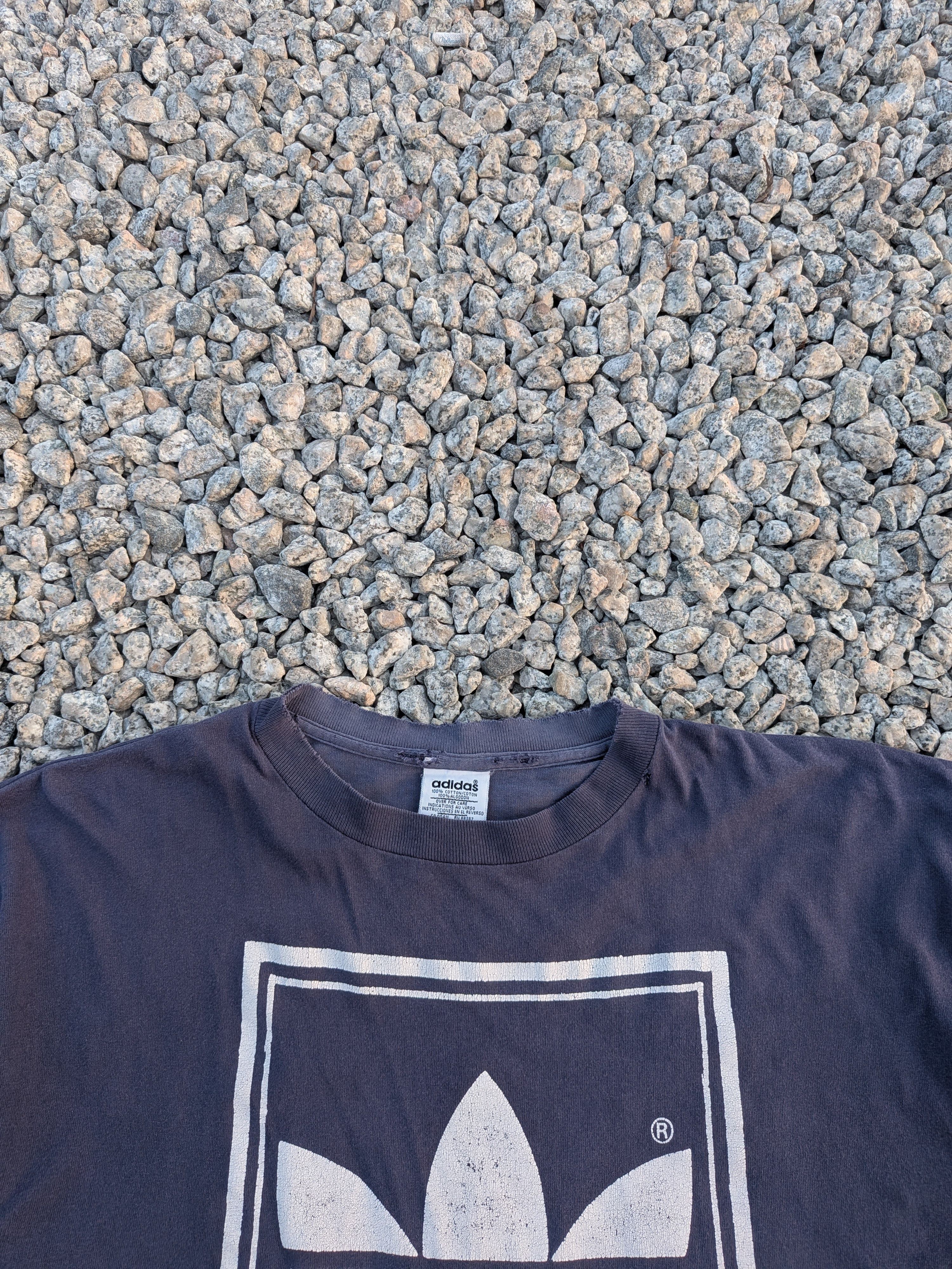 Adidas Vintage Adidas Big Logo Tee Size US L / EU 52-54 / 3 - 4 Thumbnail