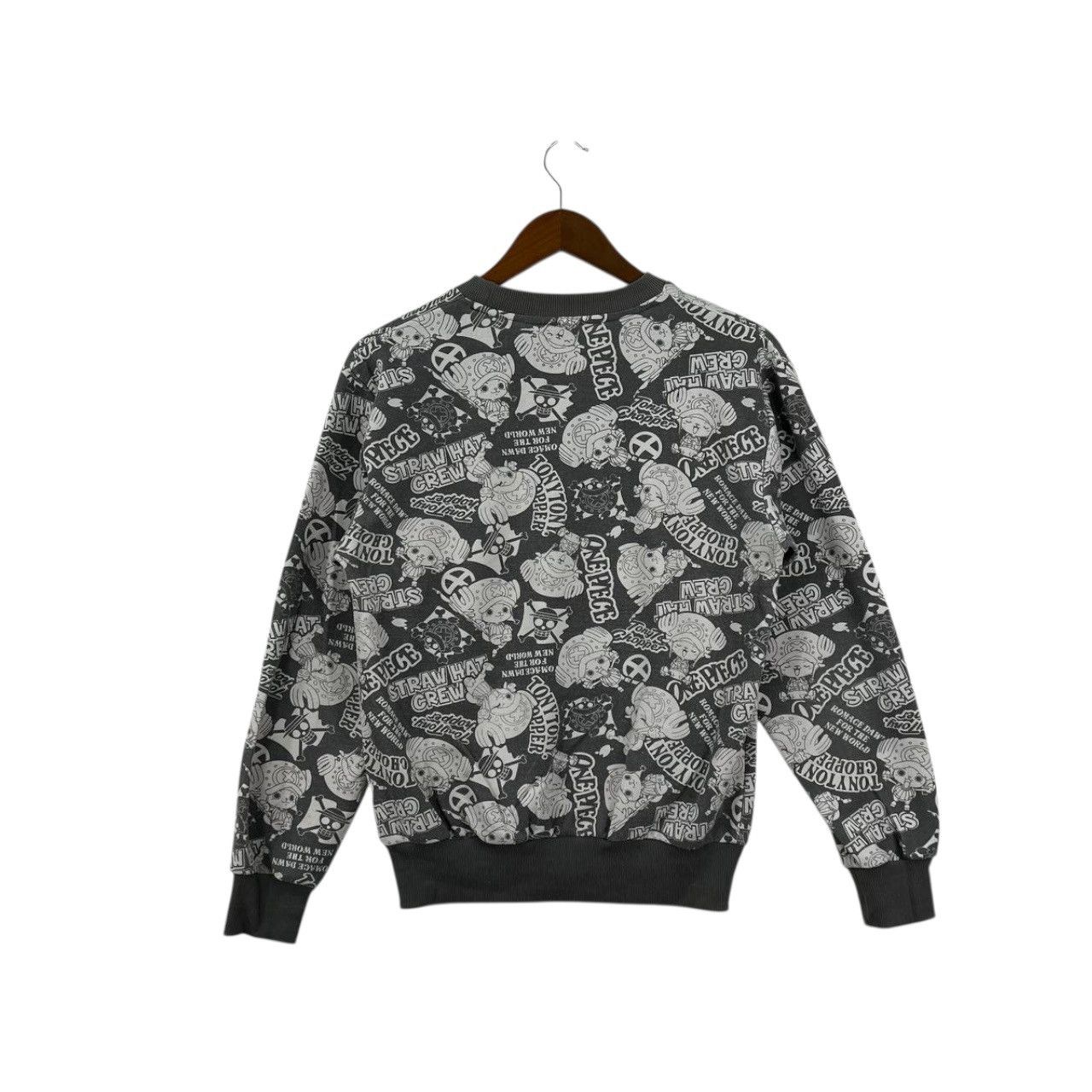 One Piece ANIME ONE PIECE Chopper Straw Hat Crew Manga AOP Sweatshirt Size M / US 6-8 / IT 42-44 - 7 Thumbnail