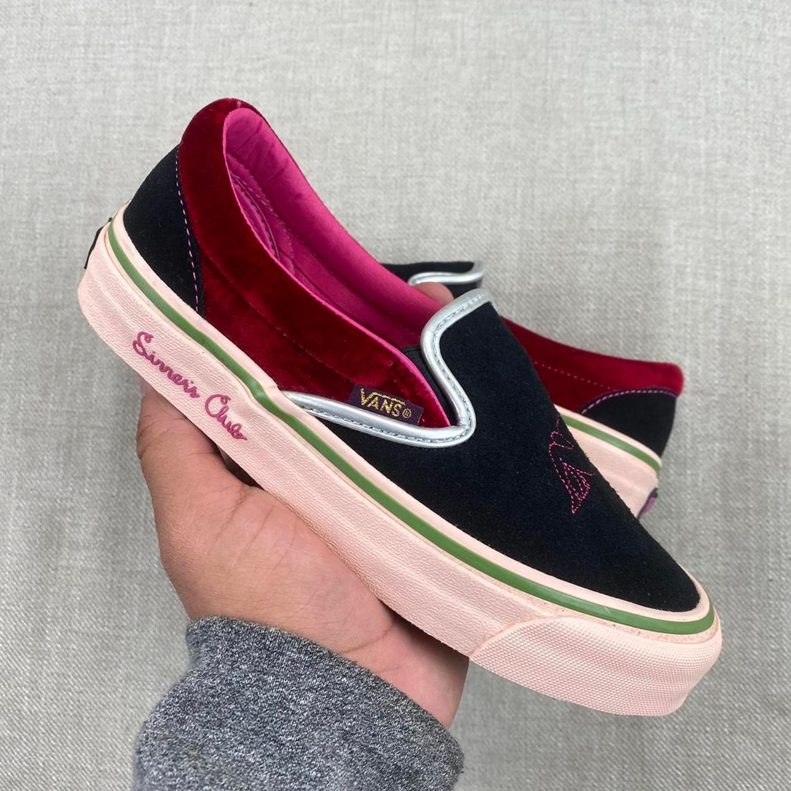 Vans 2018 Vans x Feature Slip On “Sinners Club” Size US 5 / IT 35 - 2 Thumbnail