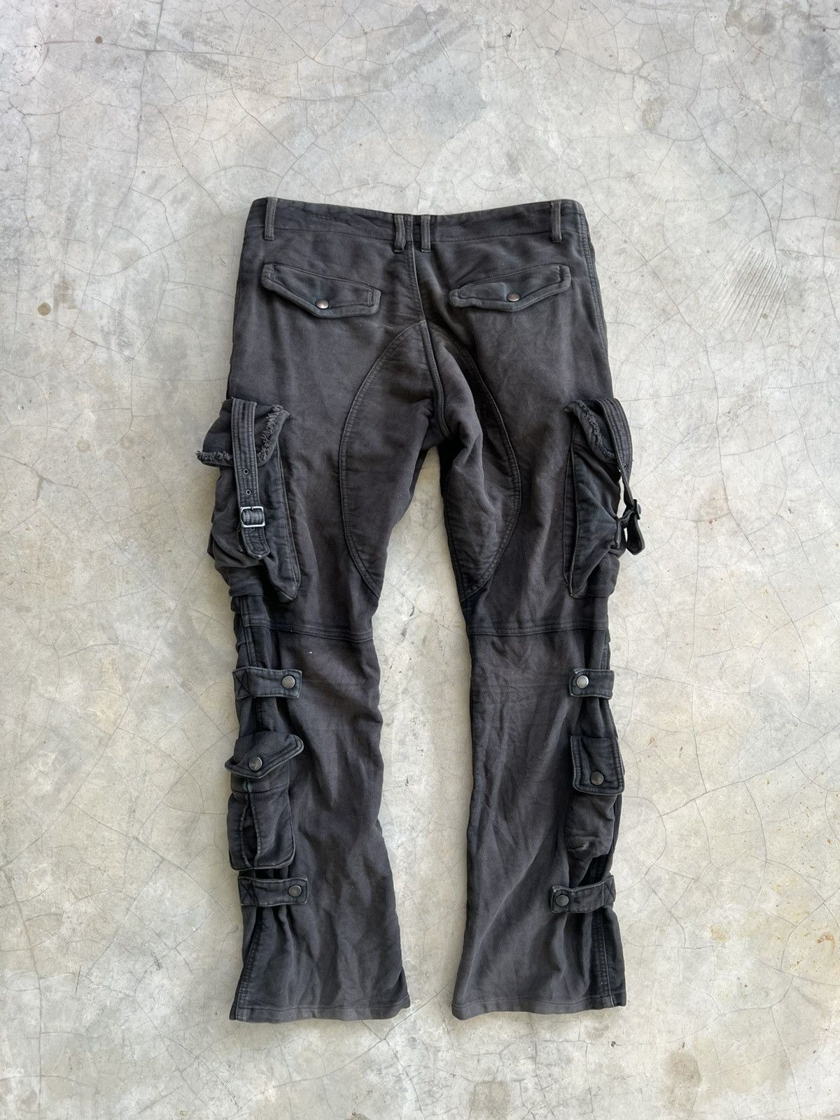 Tete Homme VINTAGE TETE HOMME Multi-Pocket Sun Faded Cargo Flare Pants Size US 32 / EU 48 - 17 Thumbnail