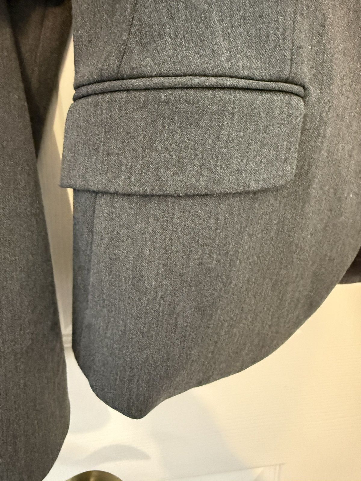Express Express Size 10 One-Button gray Blazer notched lapel Size L / US 10 / IT 46 - 4 Thumbnail
