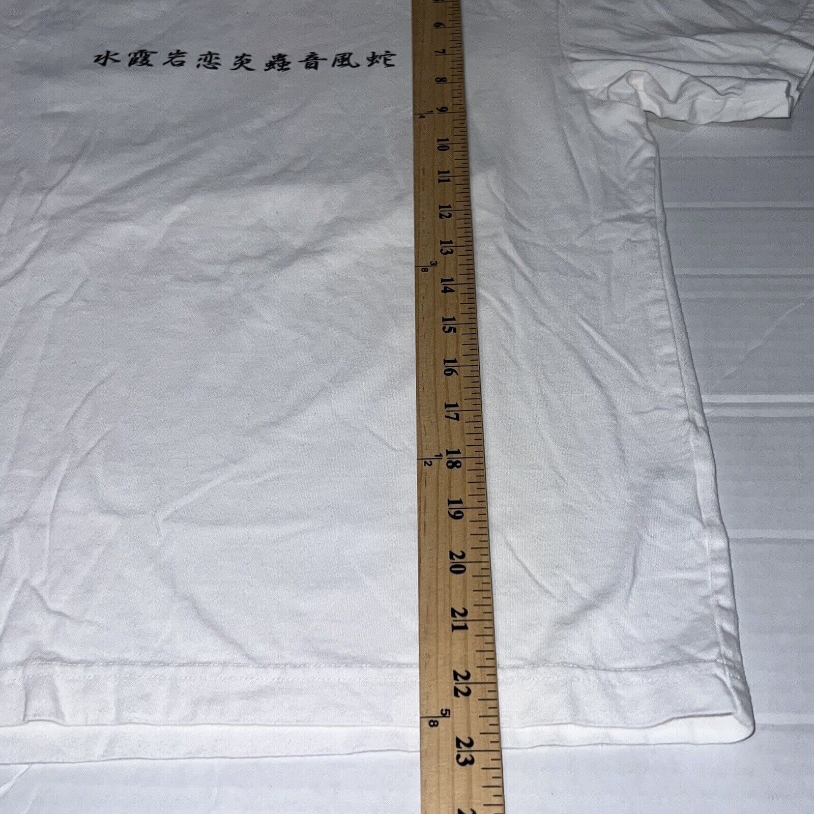 Uniqlo Uniqlo Demon Slayer Shirt Men's XS White Anime Manga Series Size US XS / EU 42 / 0 - 7 Thumbnail