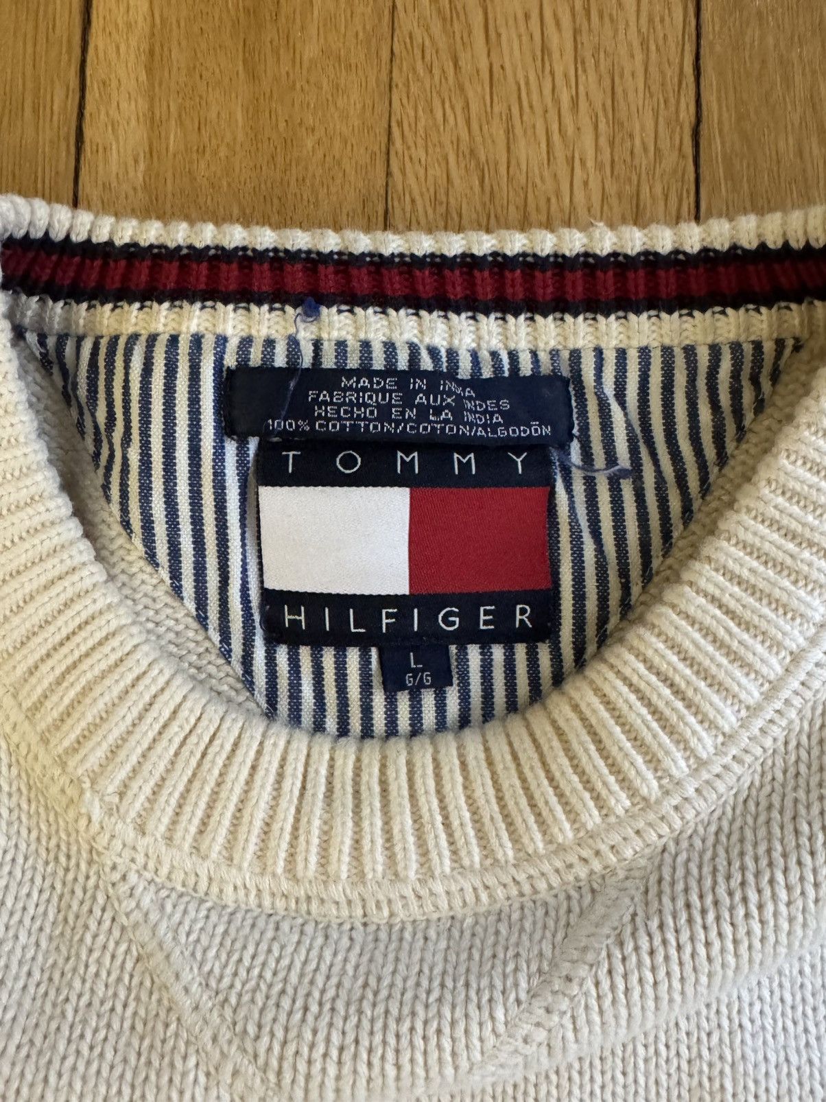 Tommy Hilfiger Vintage Tommy Hilfiger Sweater Size US L / EU 52-54 / 3 - 3 Thumbnail