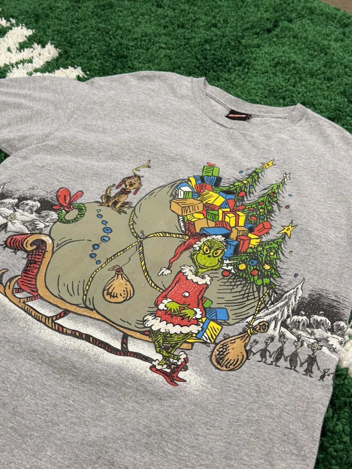 Vintage RARE Grinch All Over Print Puff Whoville Tee Sz. Large GRAIL Size US L / EU 52-54 / 3 - 4 Thumbnail