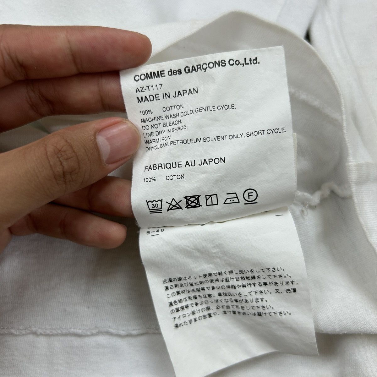 Comme des Garcons PLAY Comme des Garcons Play - L/S Top Size US S / EU 44-46 / 1 - 10 Thumbnail