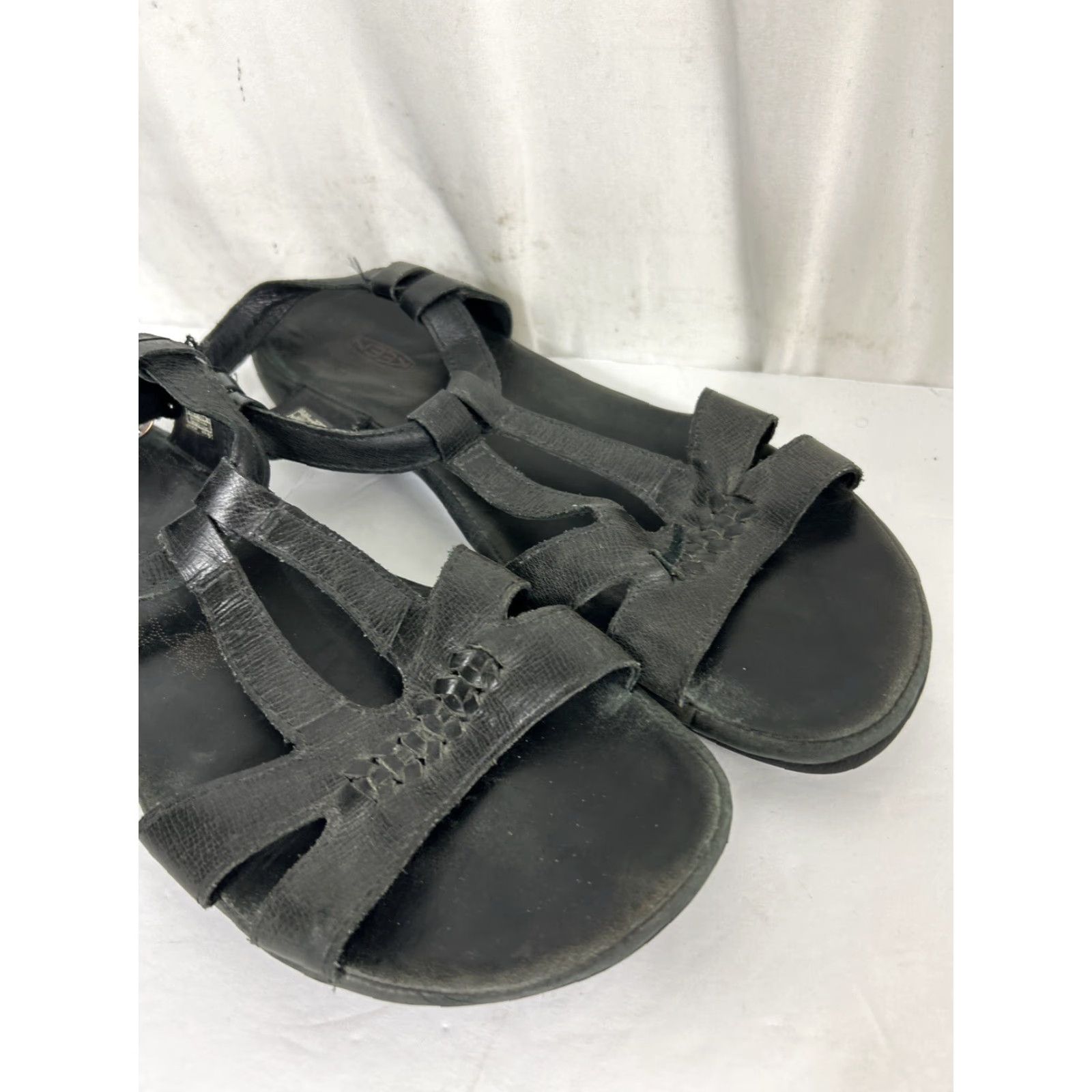 KEEN Keen Emerald City Sandals Black Leather Sandal With Side Buckle Womens 11 Strappy City Beach Shoes Size US 11 / IT 41 - 2 Thumbnail