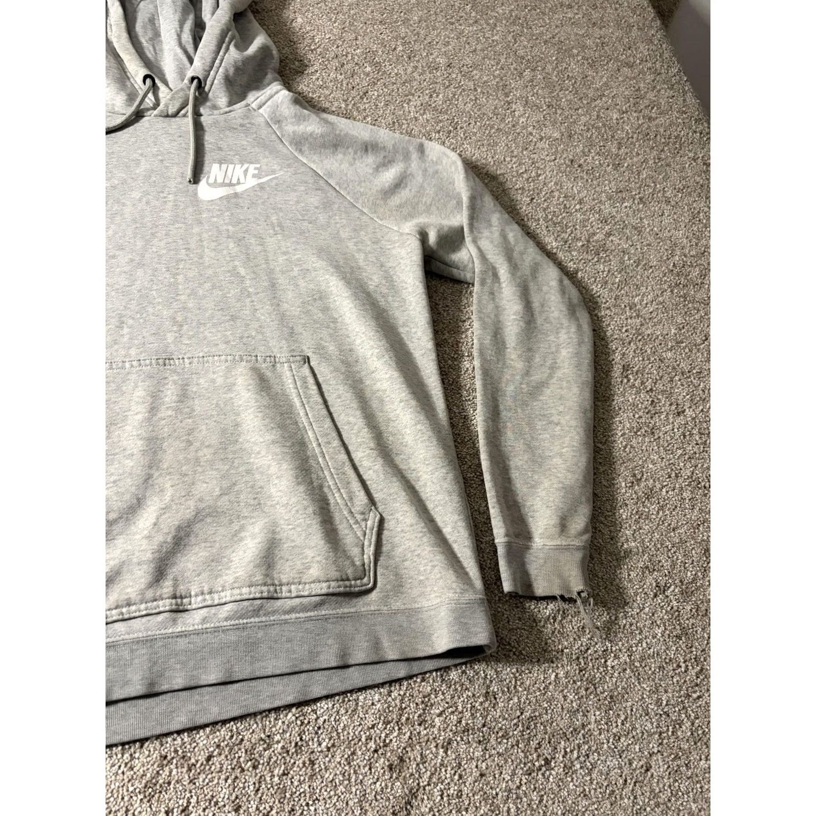 Nike Nike Club Fleece Hoodie Mens Small Gray Pullover Swoosh Sweatshirt CI1192-050 Size US S / EU 44-46 / 1 - 3 Thumbnail