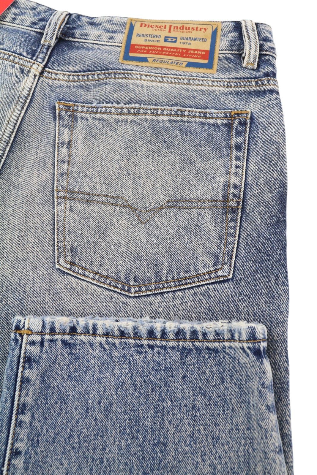 Diesel 1955 09E10 W34/L34 Blue Regular Straight Distress 85395 Size US 34 / EU 50 - 6 Thumbnail
