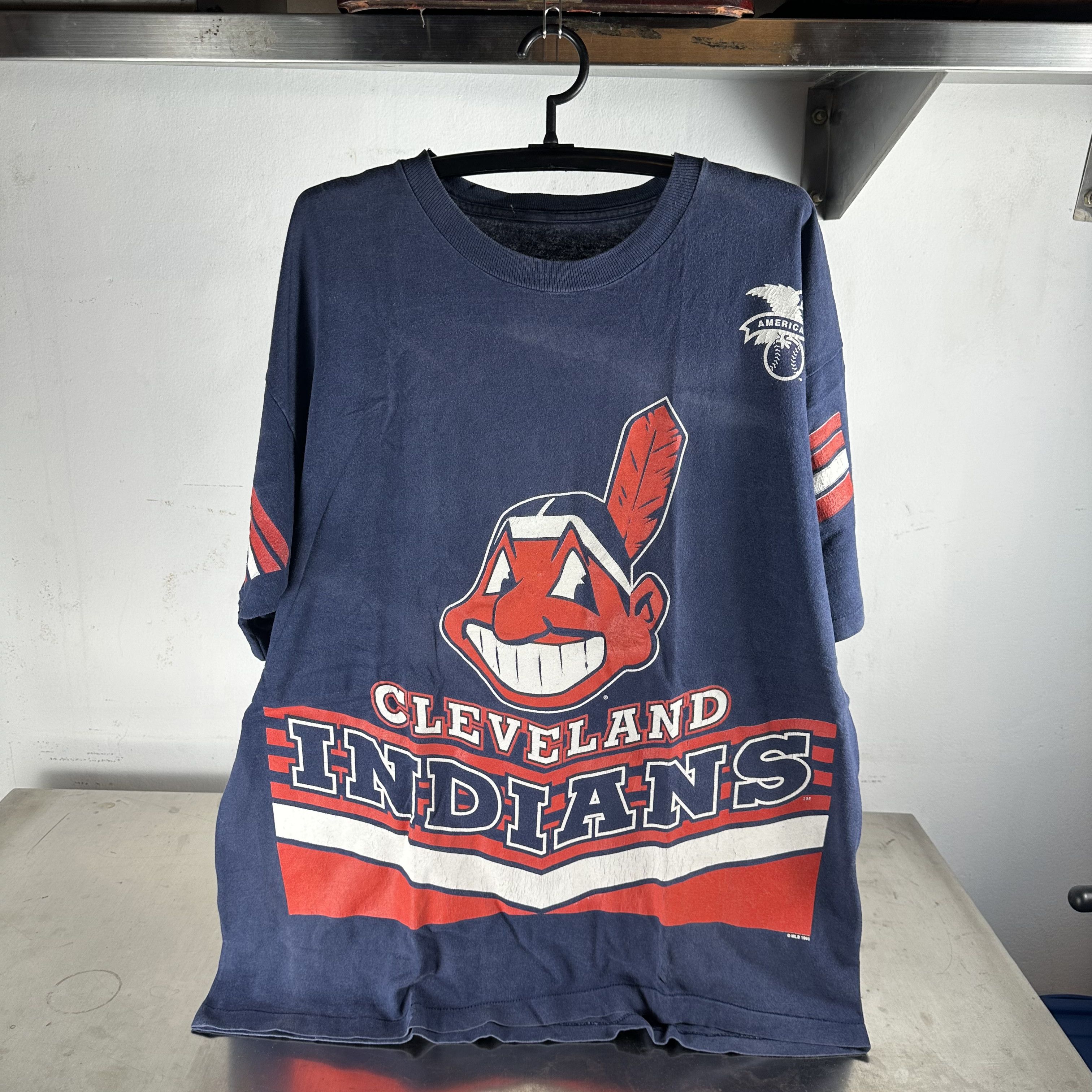 Vintage 1995 Cleveland Indians MLB All Over Print AOP T-shirt Size US XXL / EU 58 / 5 - 1 Thumbnail
