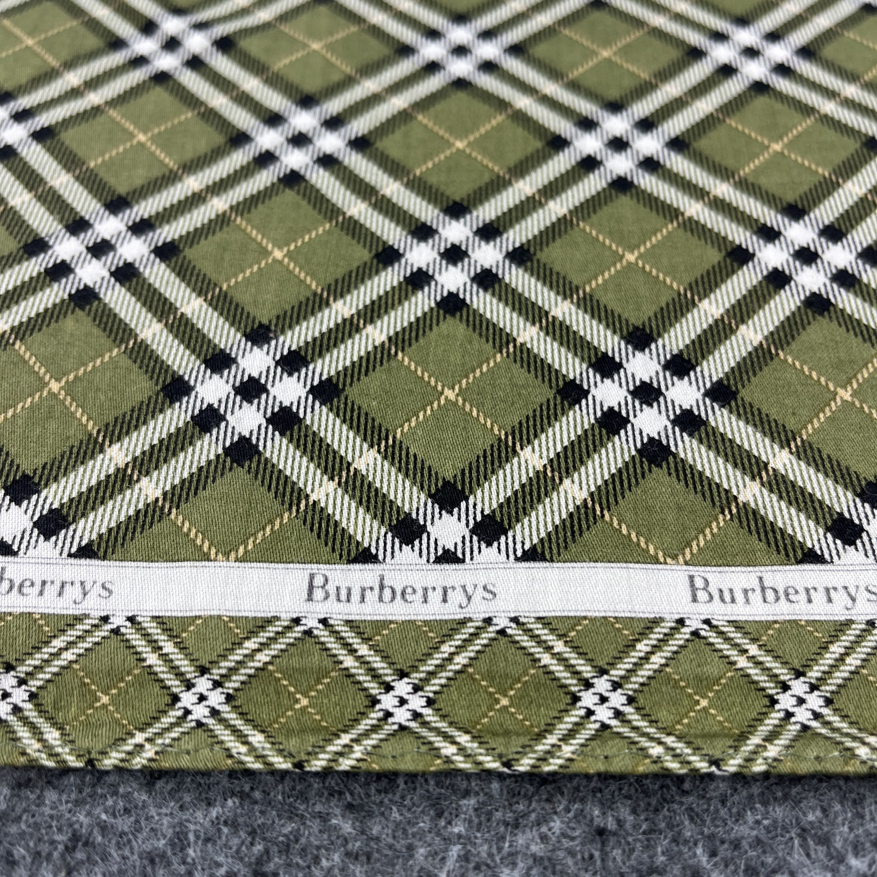 Burberry Burberry Handkerchief / Bandana / Neckerchief B884 Size ONE SIZE - 6 Thumbnail