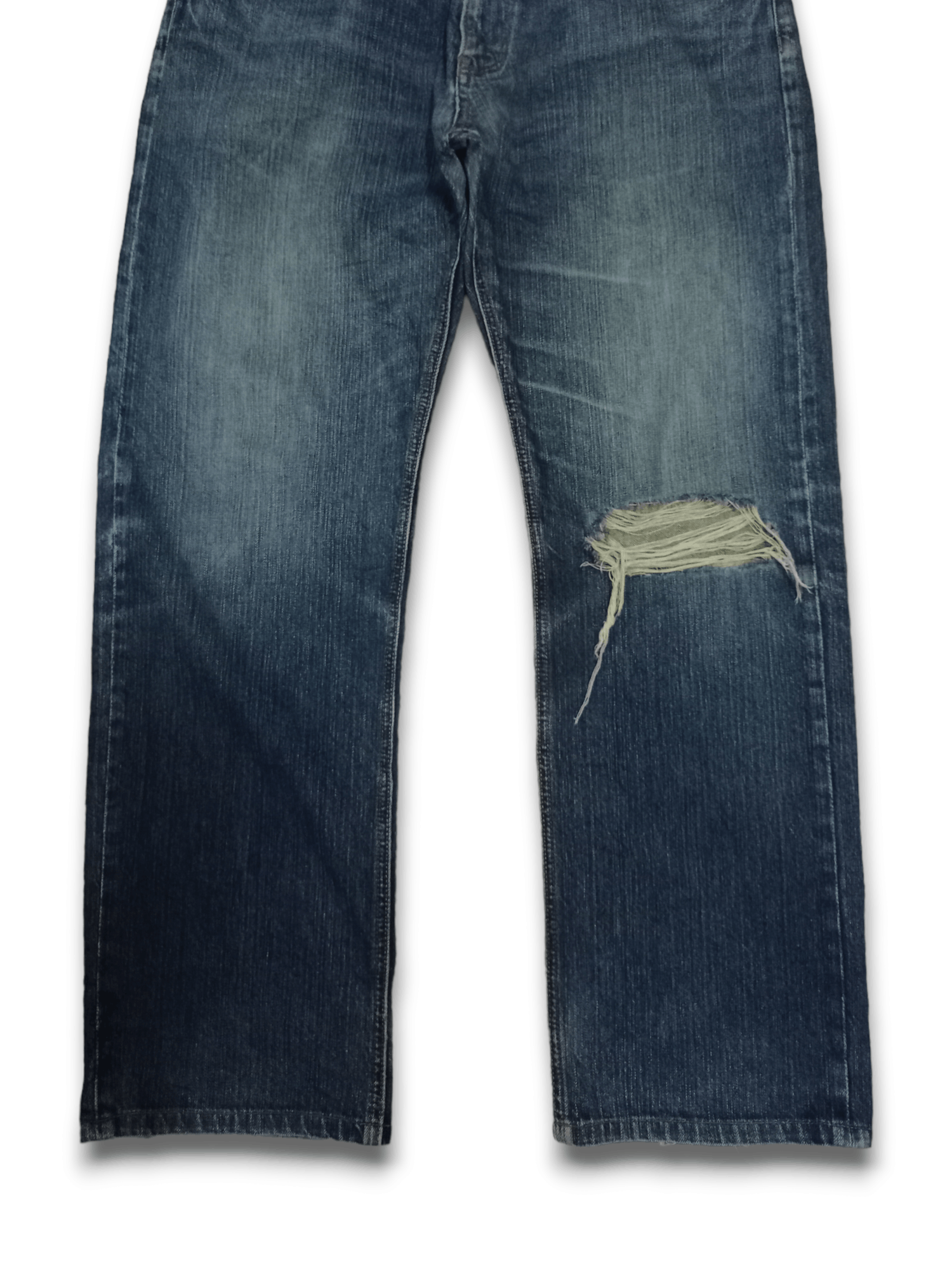 Japanese Brand Vintage Japanese Brand Blue Wash Distressed Baggy Jeans Size US 35 - 8 Thumbnail