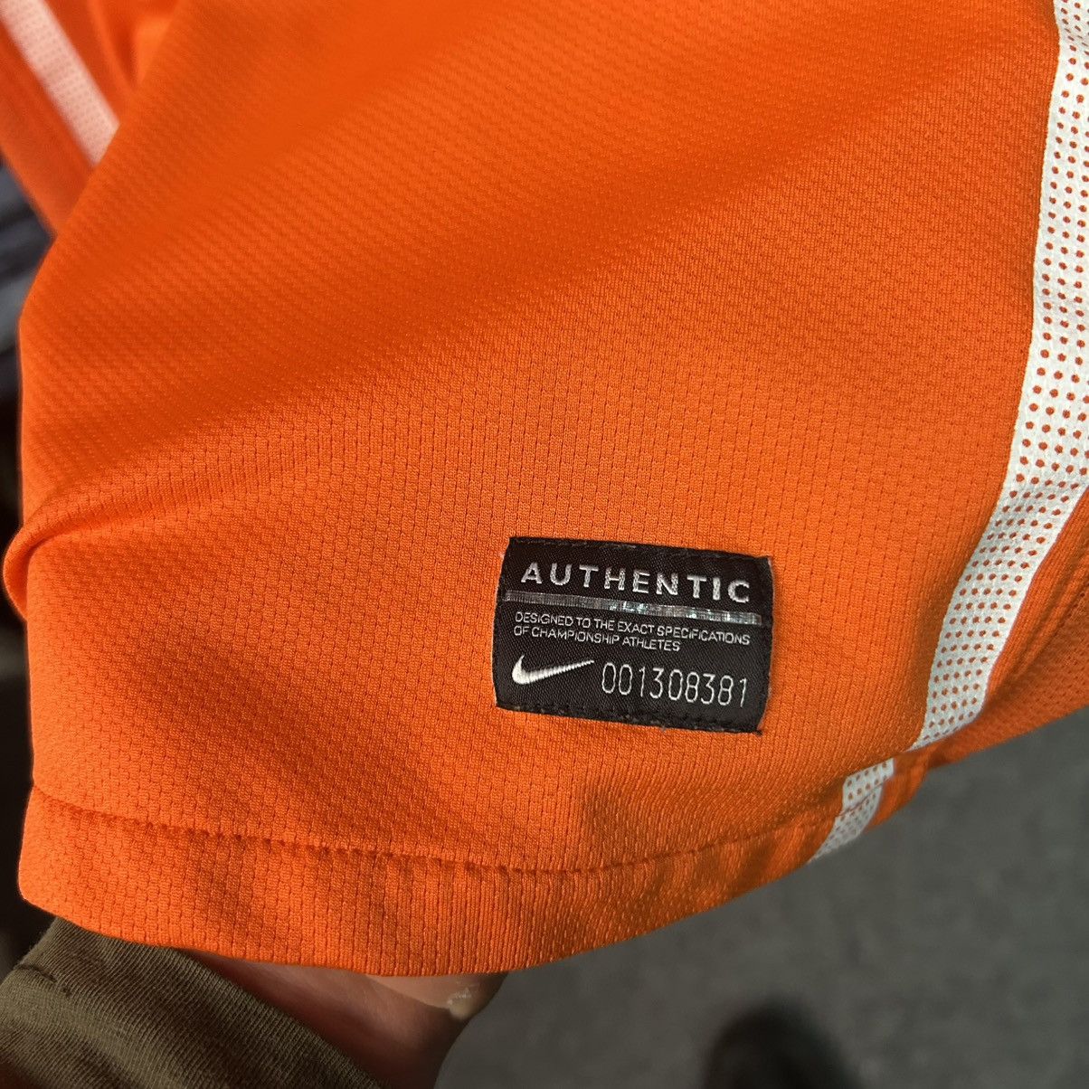 Nike Mens Nike Nederland National 2010 Soccer jersey size S Size US S / EU 44-46 / 1 - 8 Thumbnail