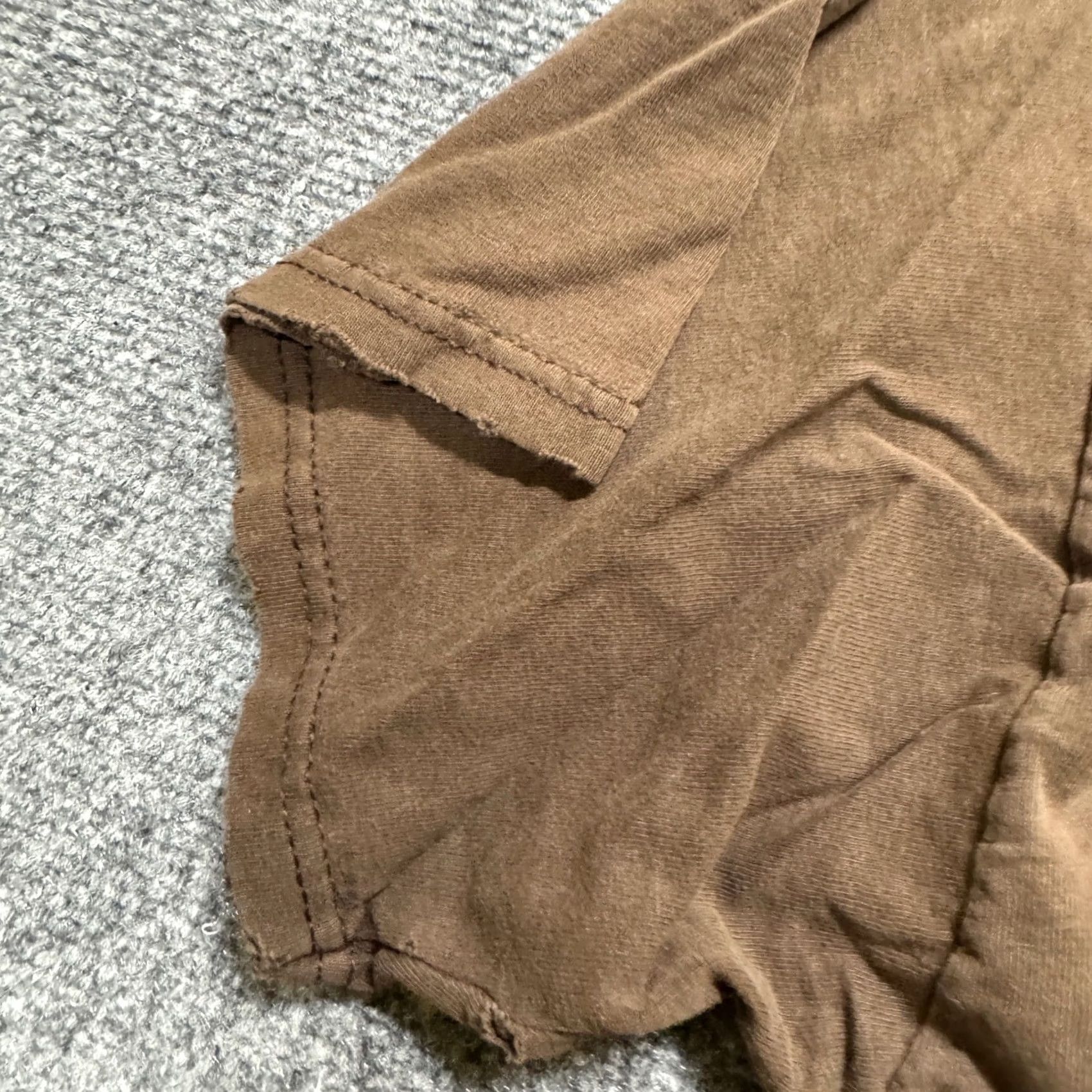 Fruit Of The Loom Fruit Of The Loom T-Shirt Mens Medium Cotton Distressed Faded Stained Brown Size US M / EU 48-50 / 2 - 5 Thumbnail